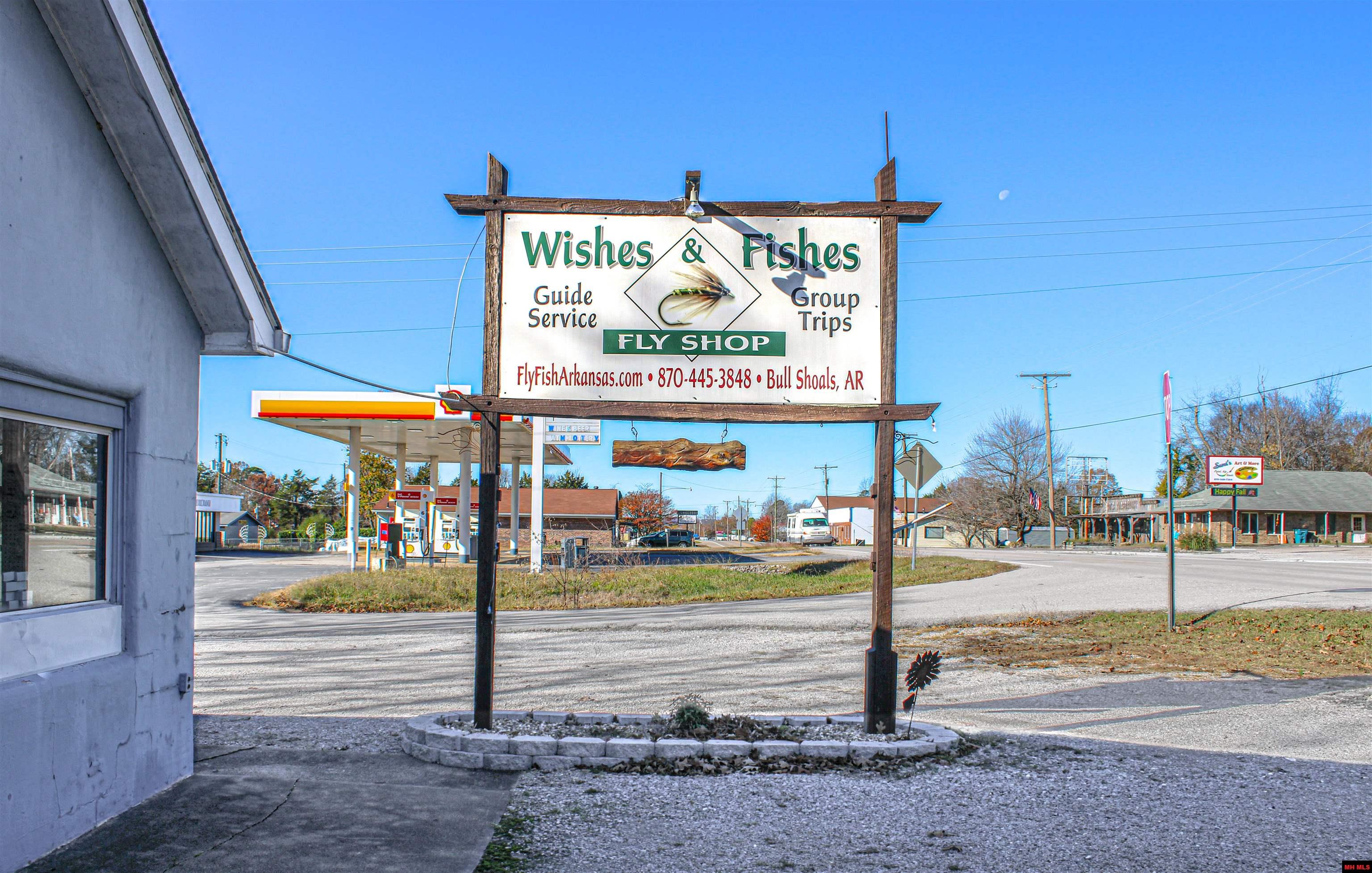 627 CENTRAL BOULEVARD Bull Shoals, AR