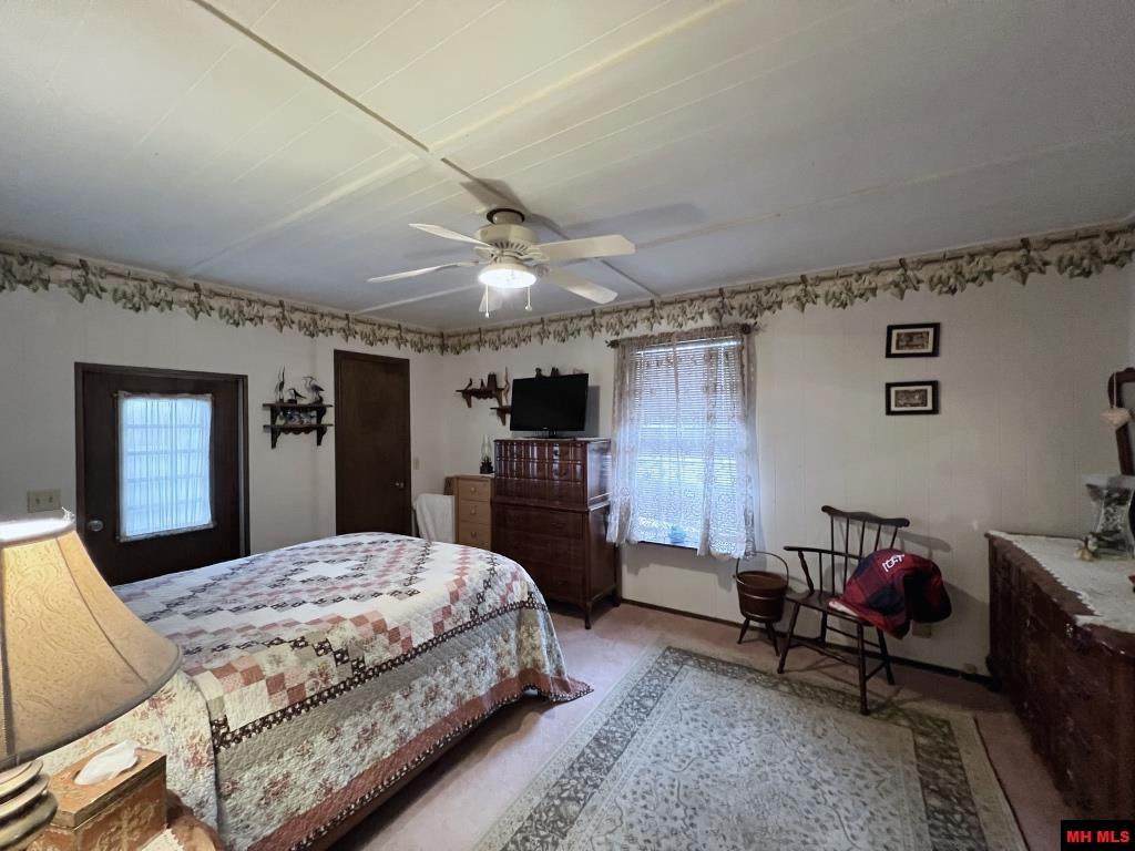 37 Private Road 1438