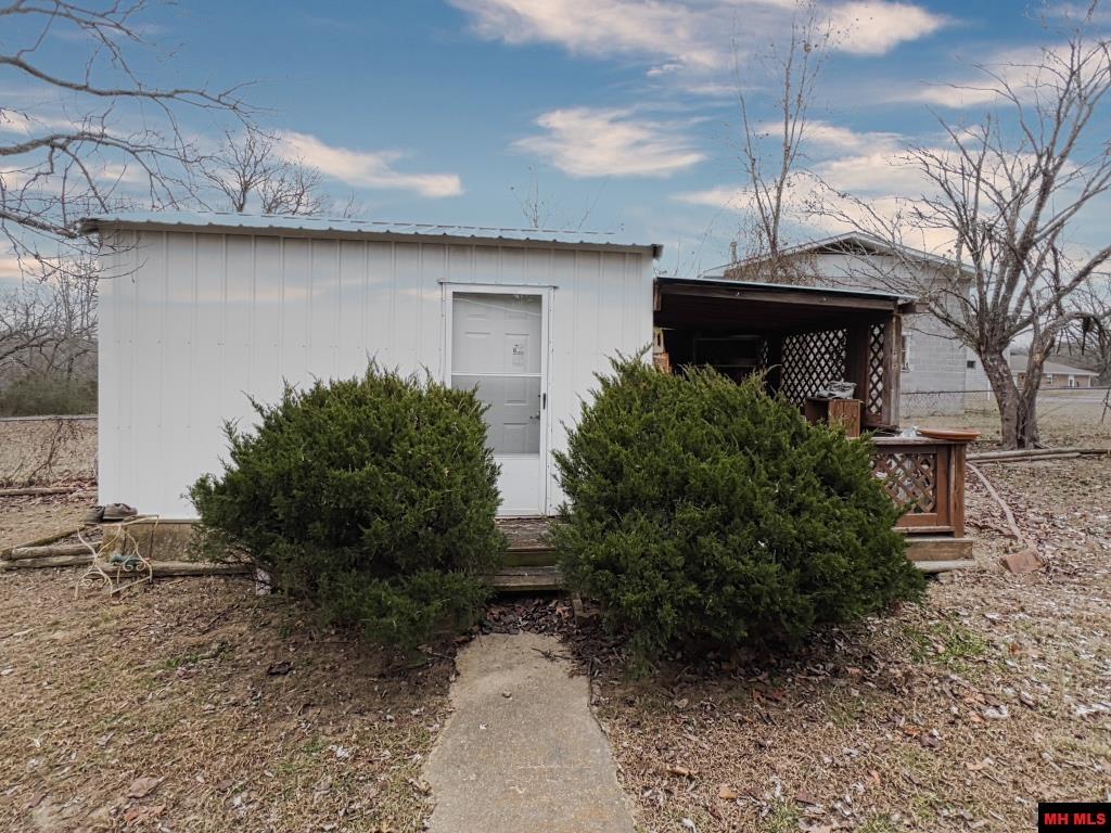 37 Private Road 1438