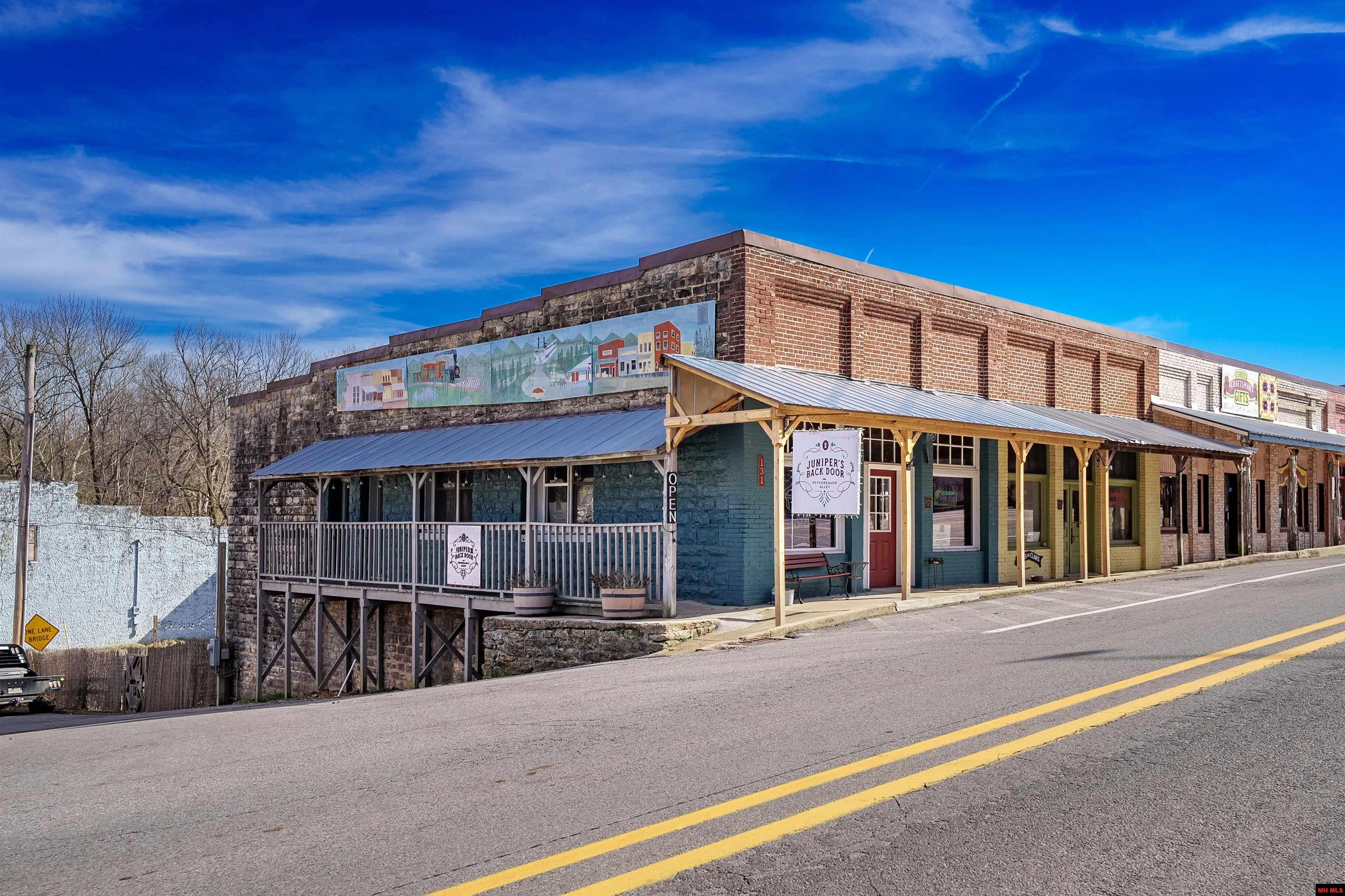 131 MAIN STREET Calico Rock, AR