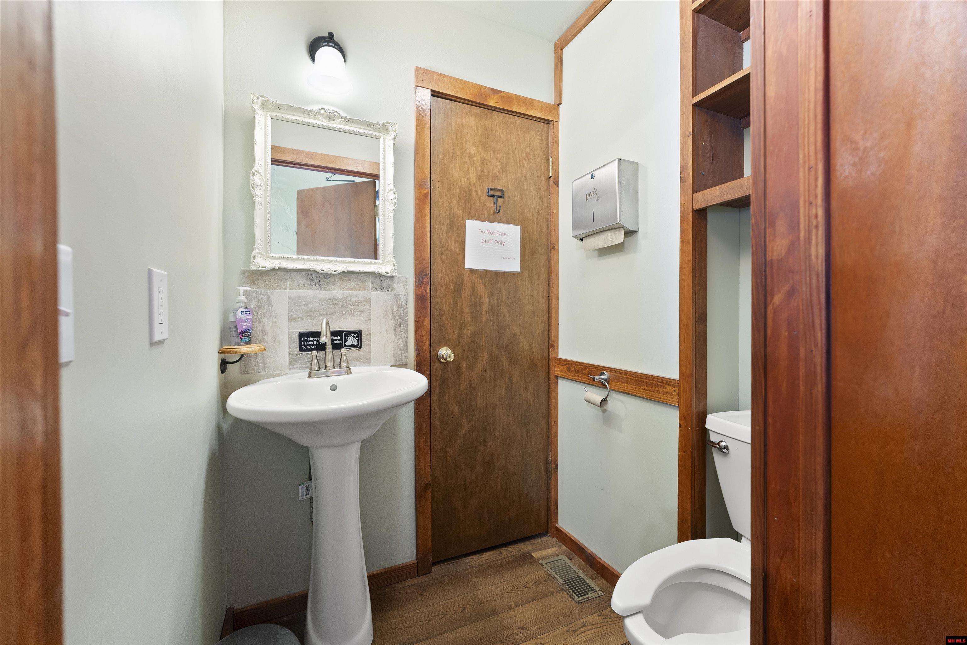 131 MAIN STREET Calico Rock, AR