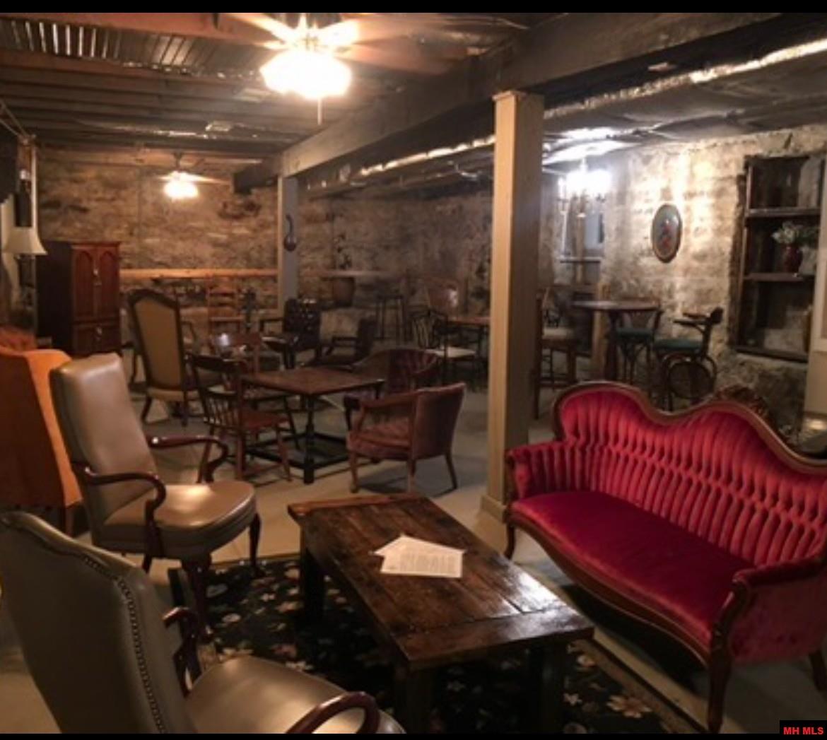 131 MAIN STREET Calico Rock, AR