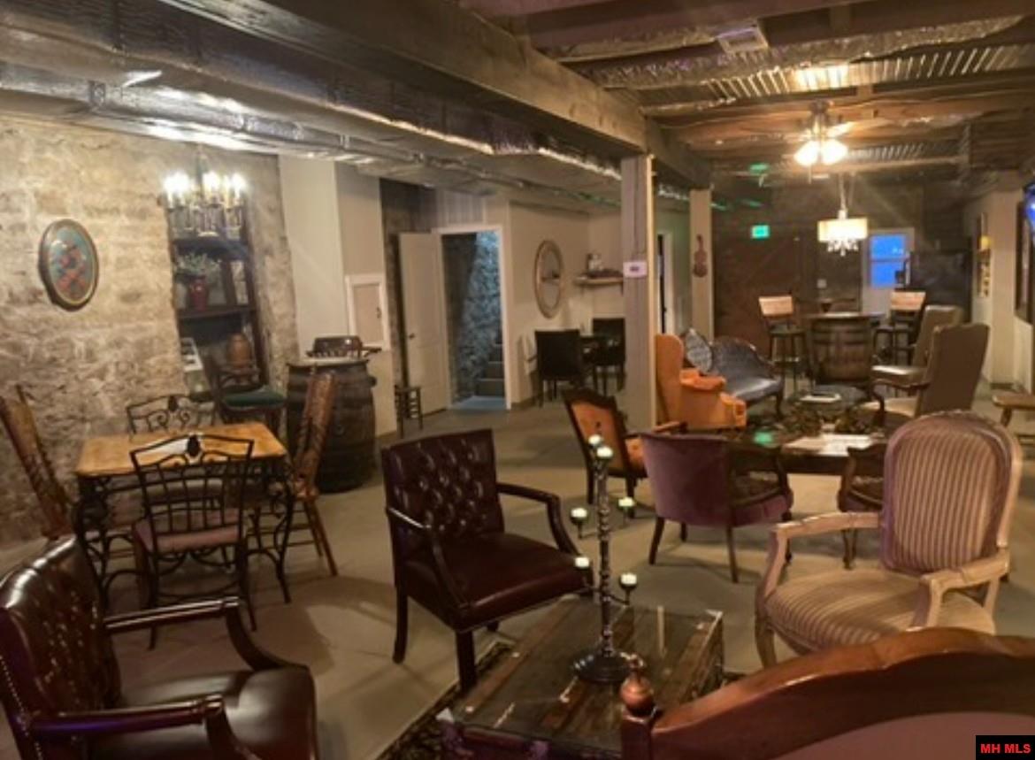 131 MAIN STREET Calico Rock, AR