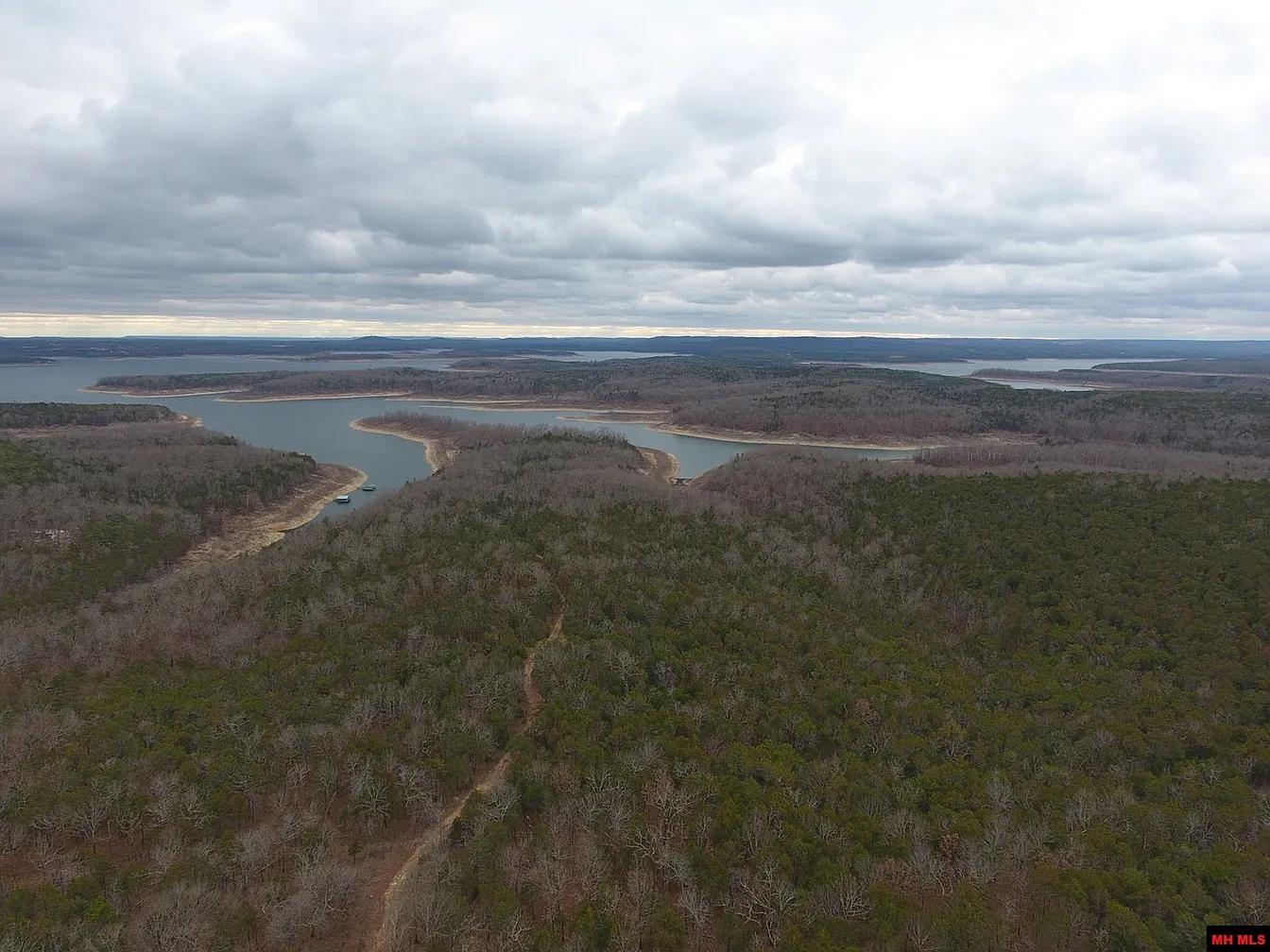 178 Round Robin Lane