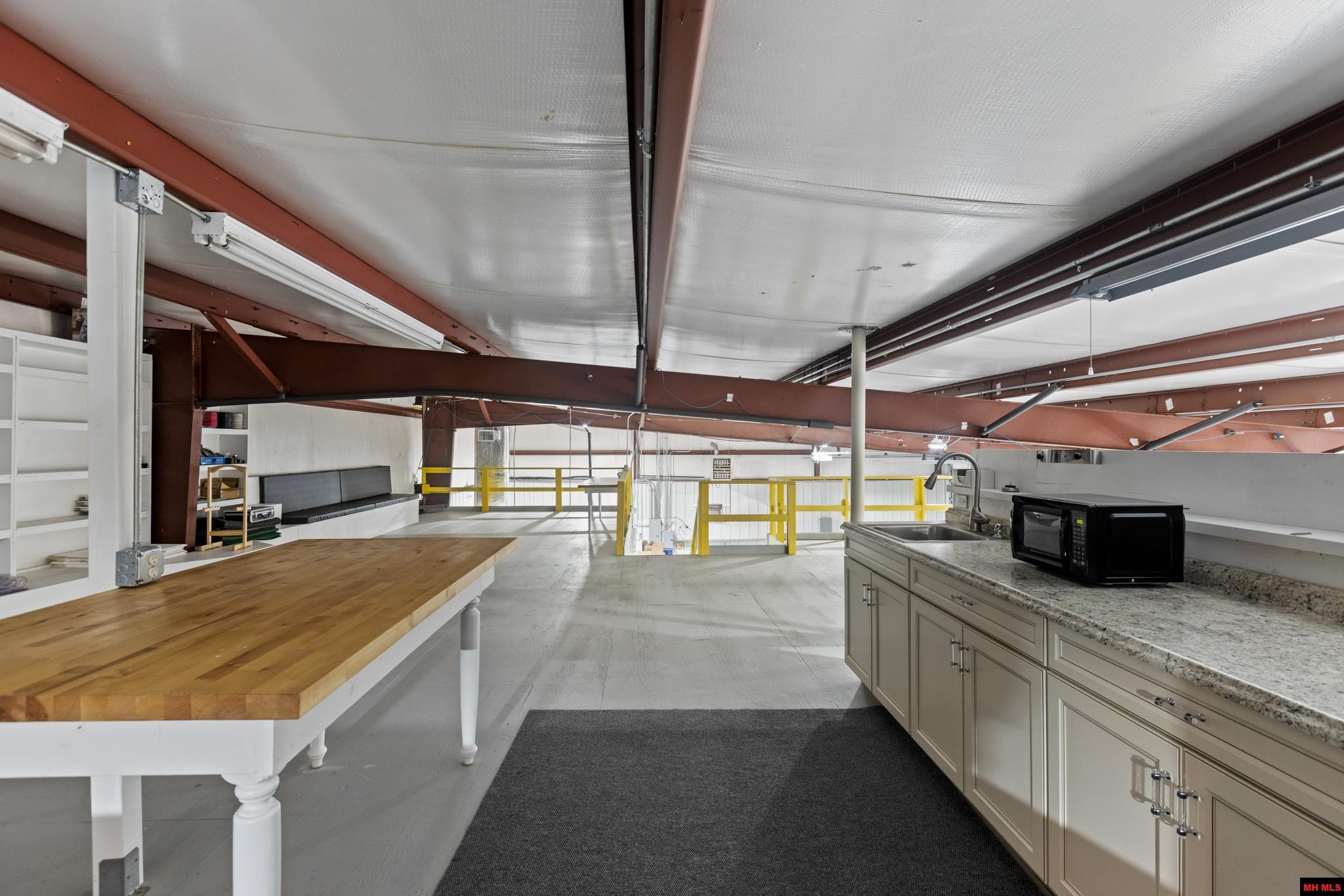 5499 HWY 62 EAST Mountain Home, AR