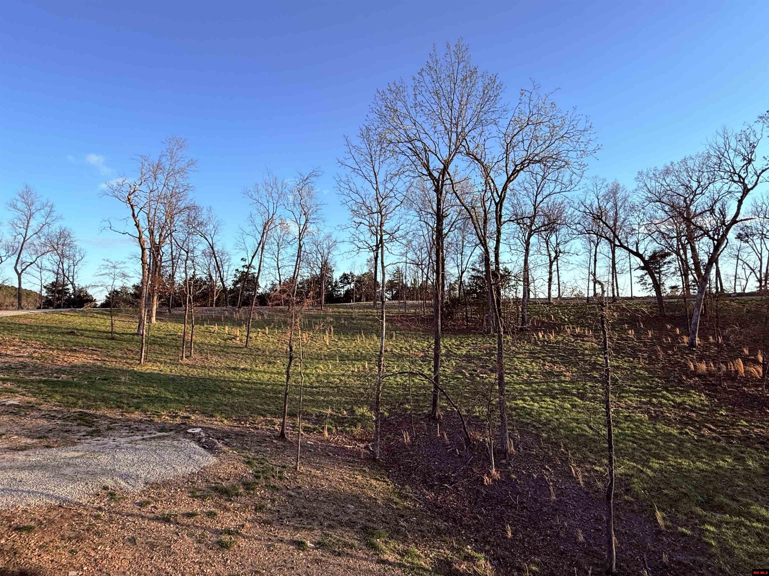 496-29115-000 Sunset Point Drive