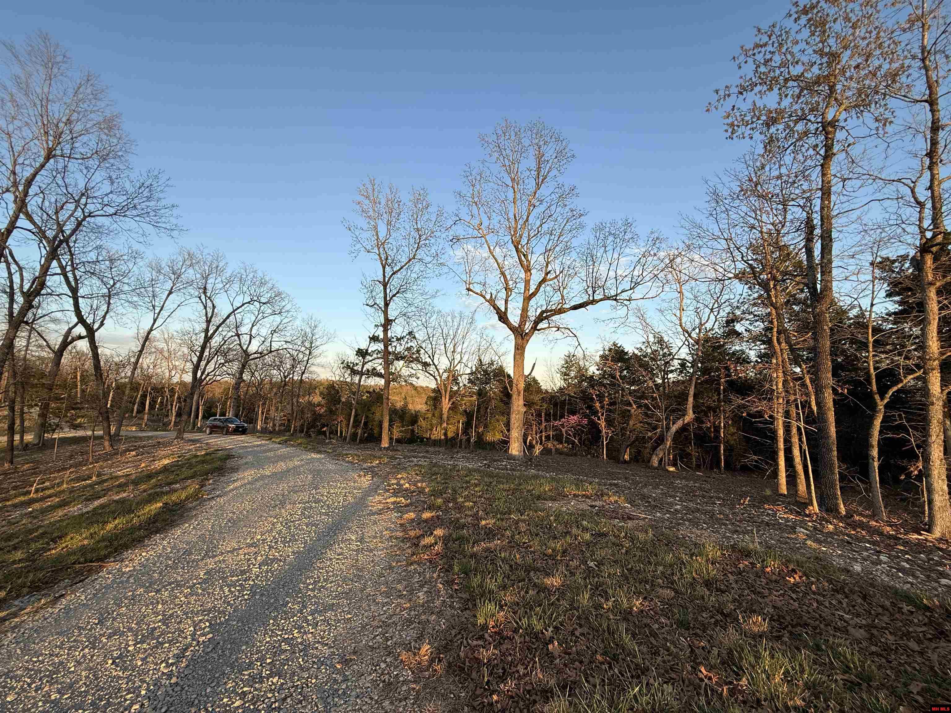 496-29115-000 Sunset Point Drive