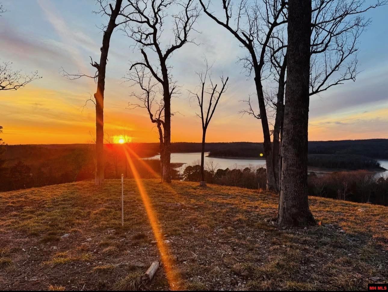 496-29115-000 Sunset Point Drive