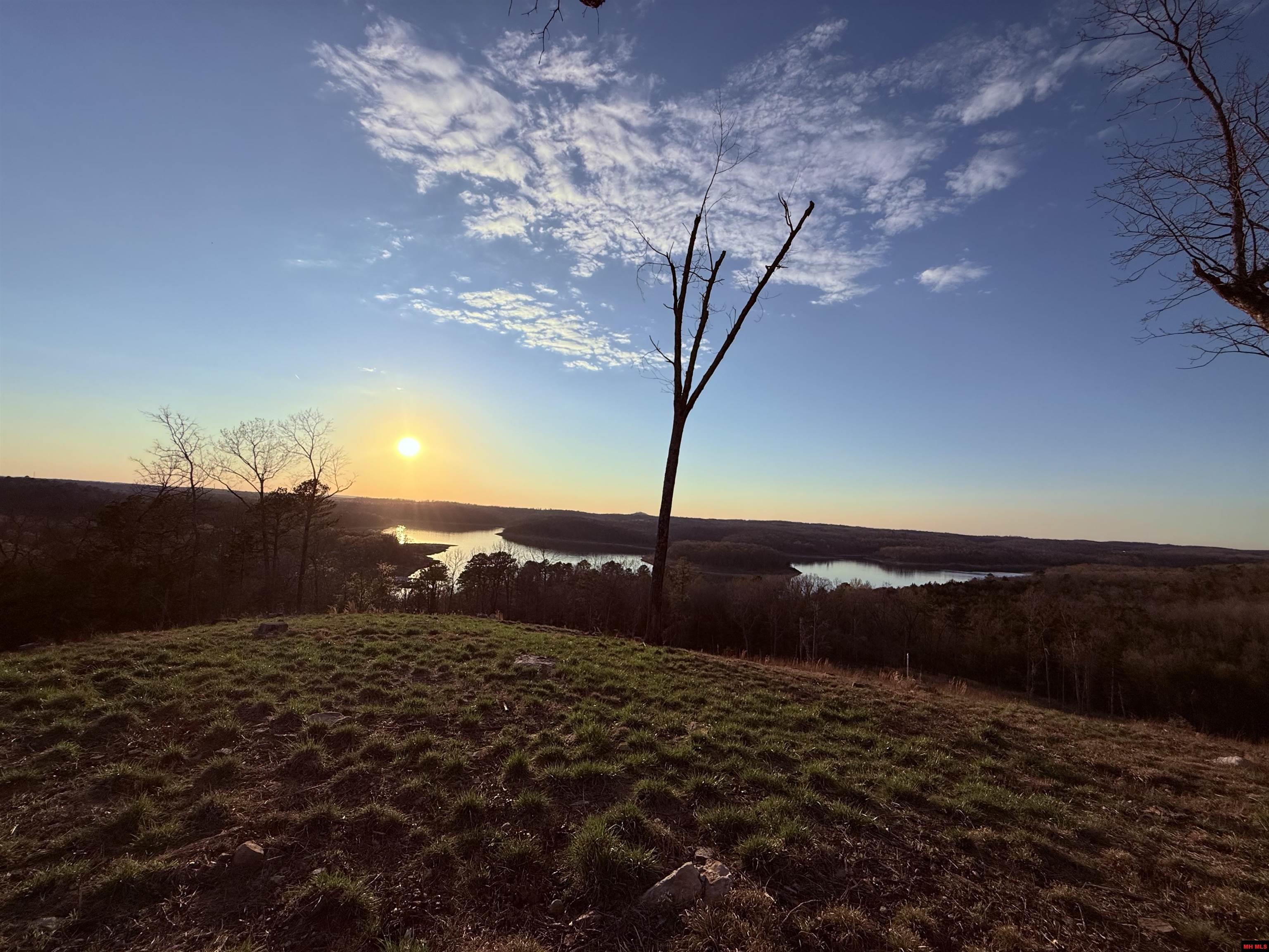 496-29115-000 Sunset Point Drive