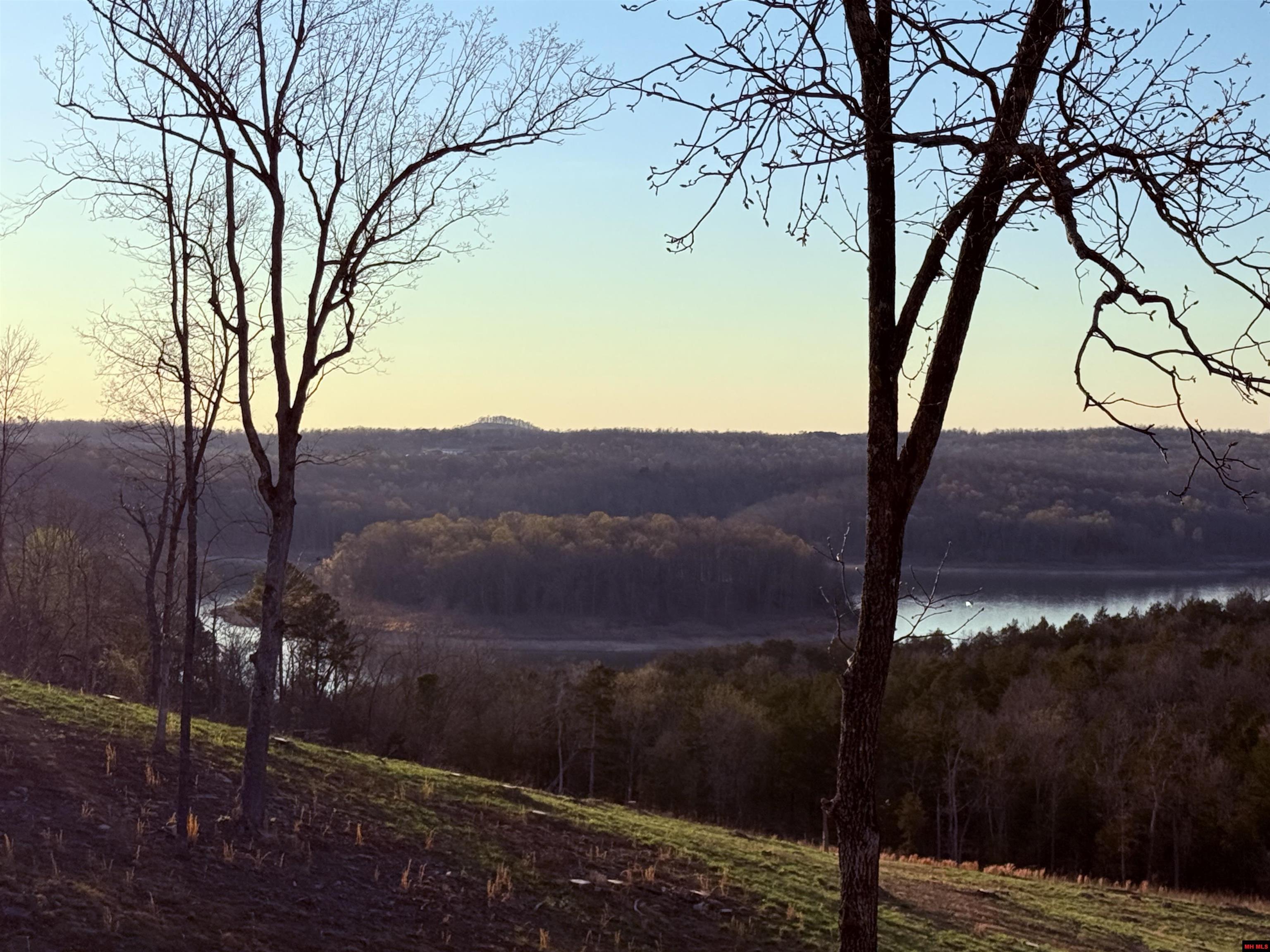 496-29115-000 Sunset Point Drive