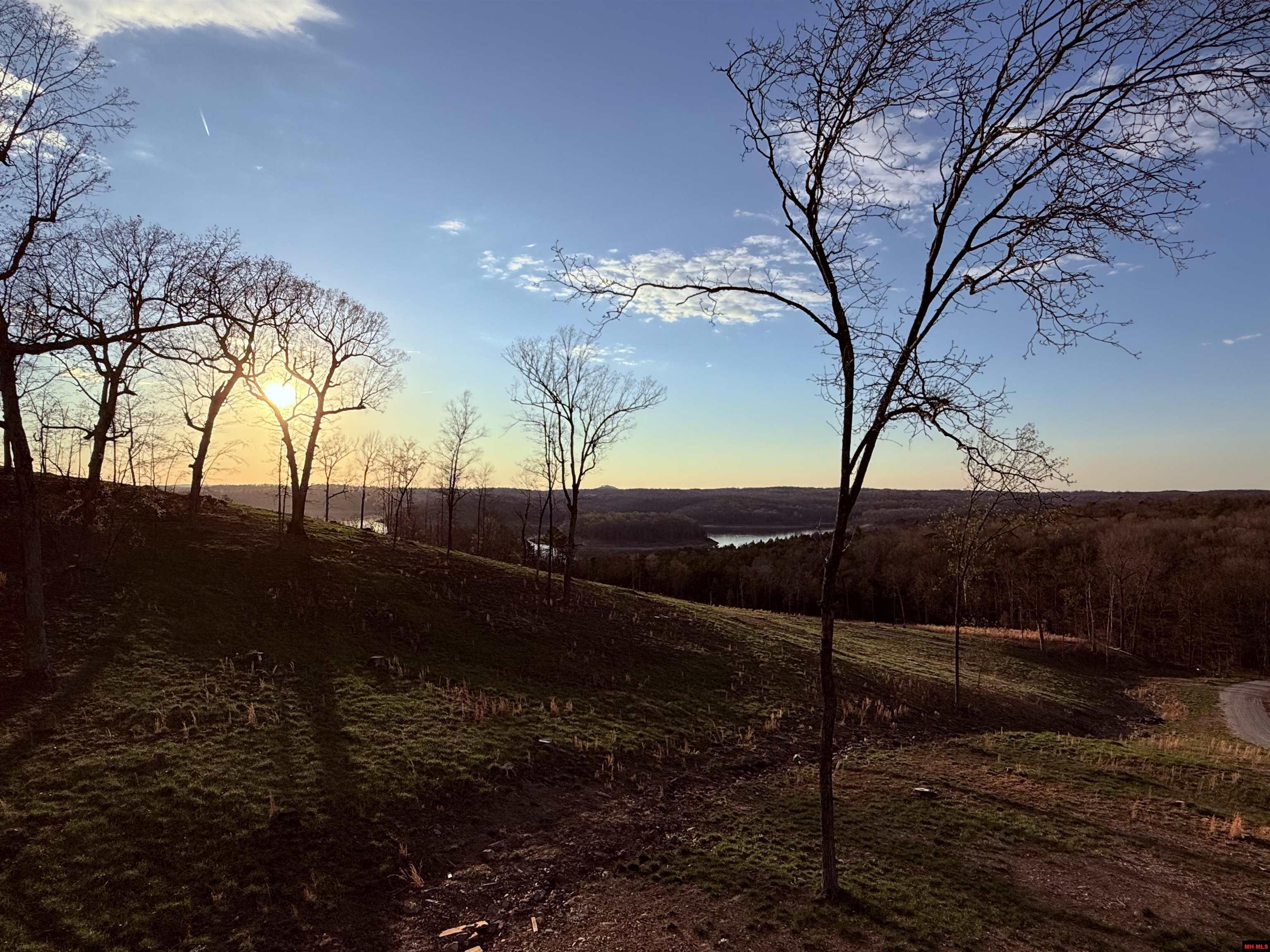 496-29115-000 Sunset Point Drive