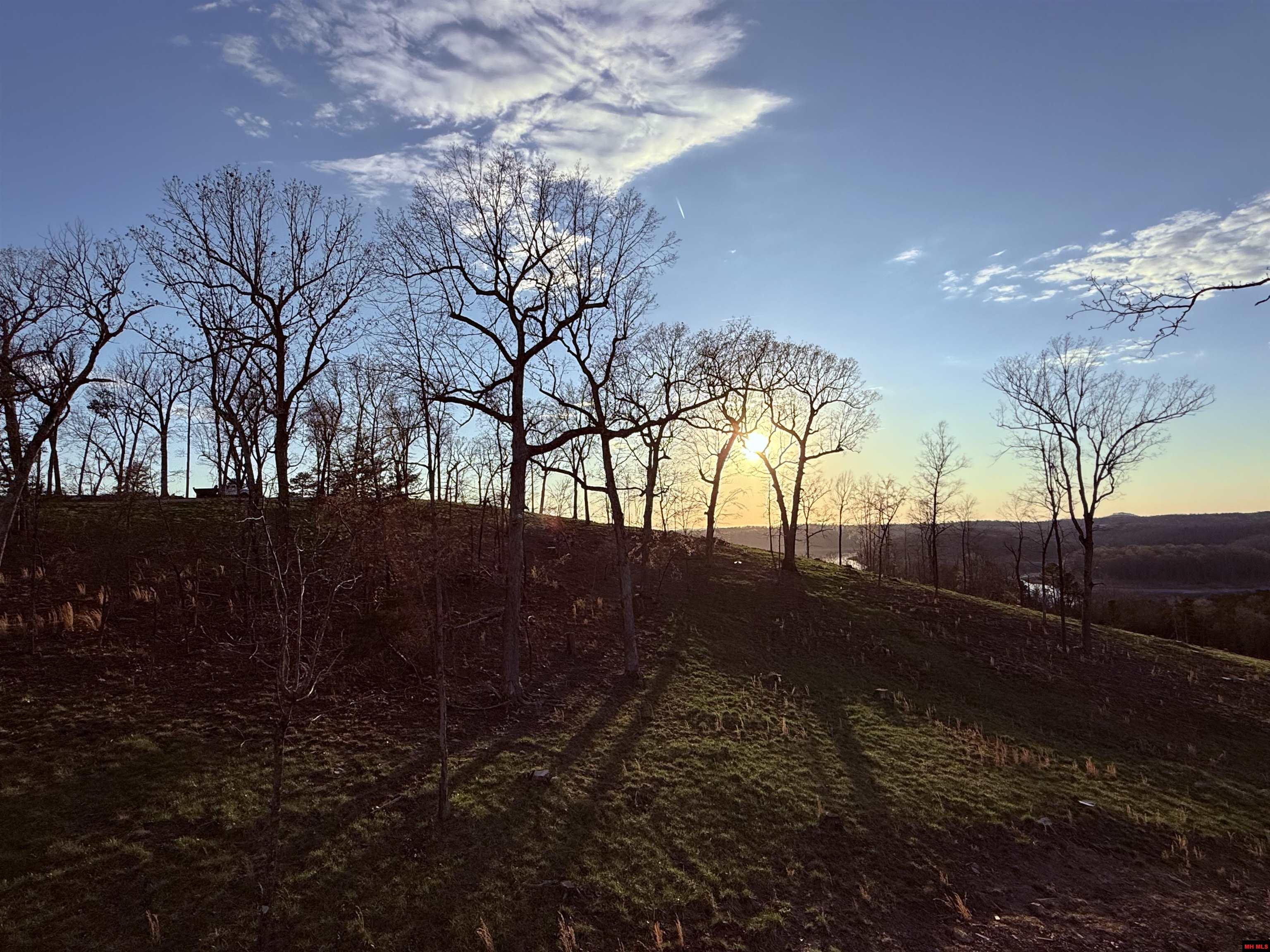 496-29115-000 Sunset Point Drive