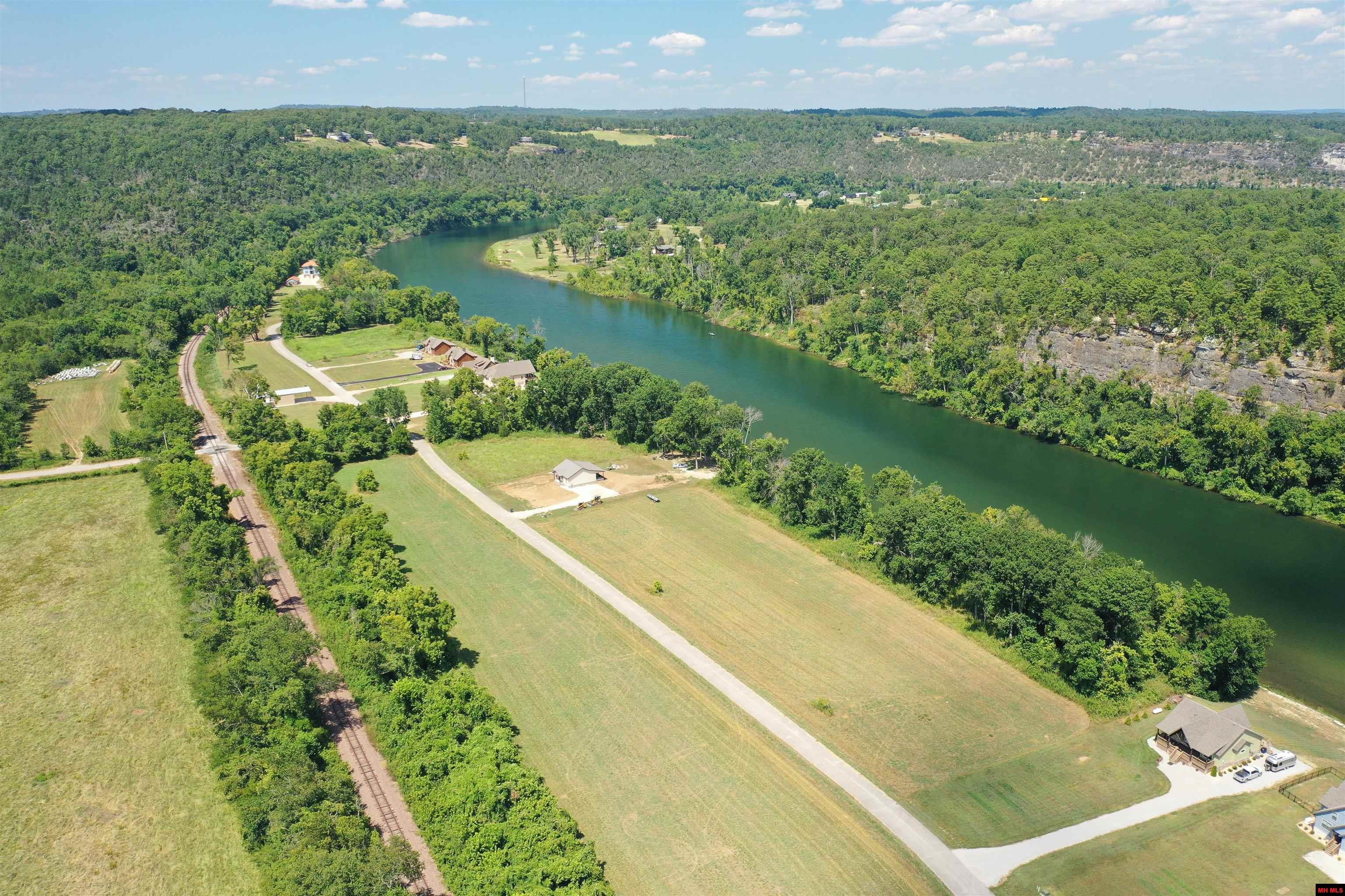 001-11244-036 Travis Terrace