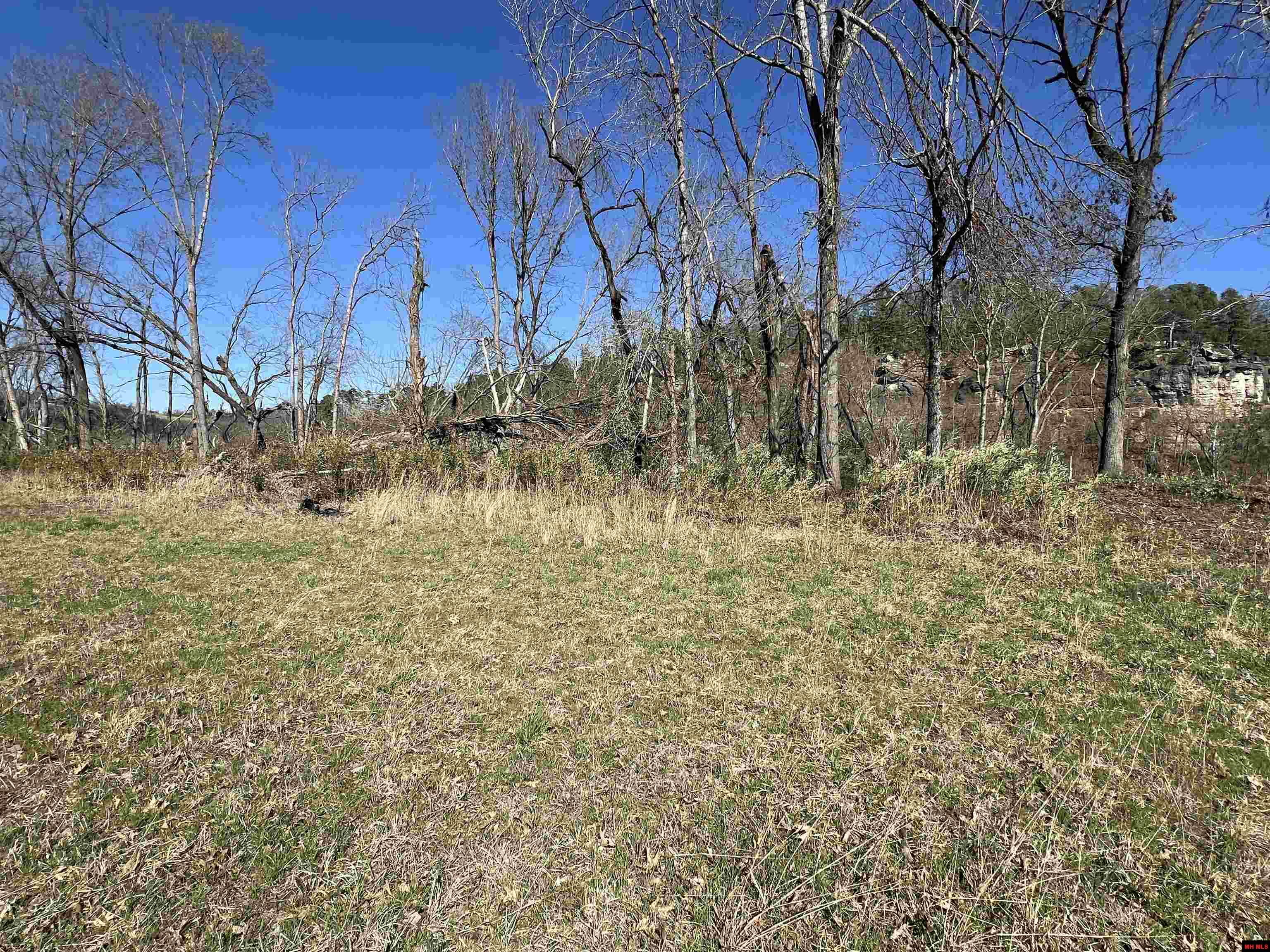 002-11244-036 Travis Terrace