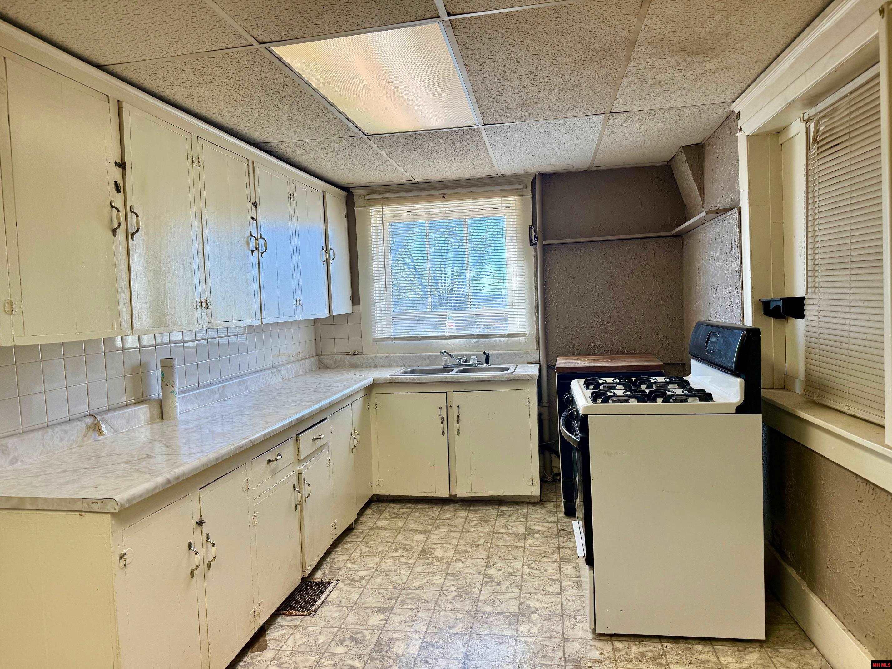 1681 S South Us Highway 63