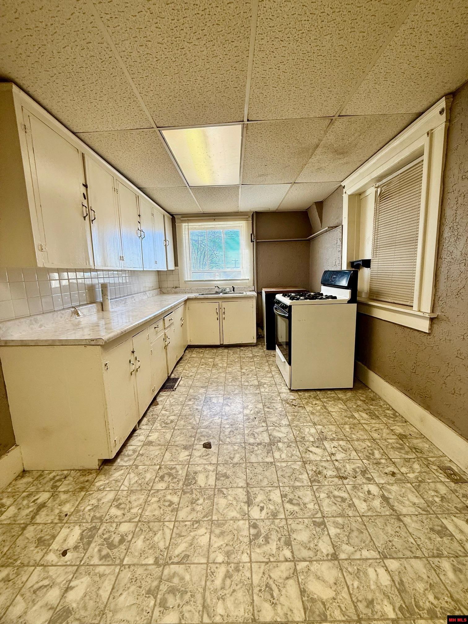 1681 S South Us Highway 63