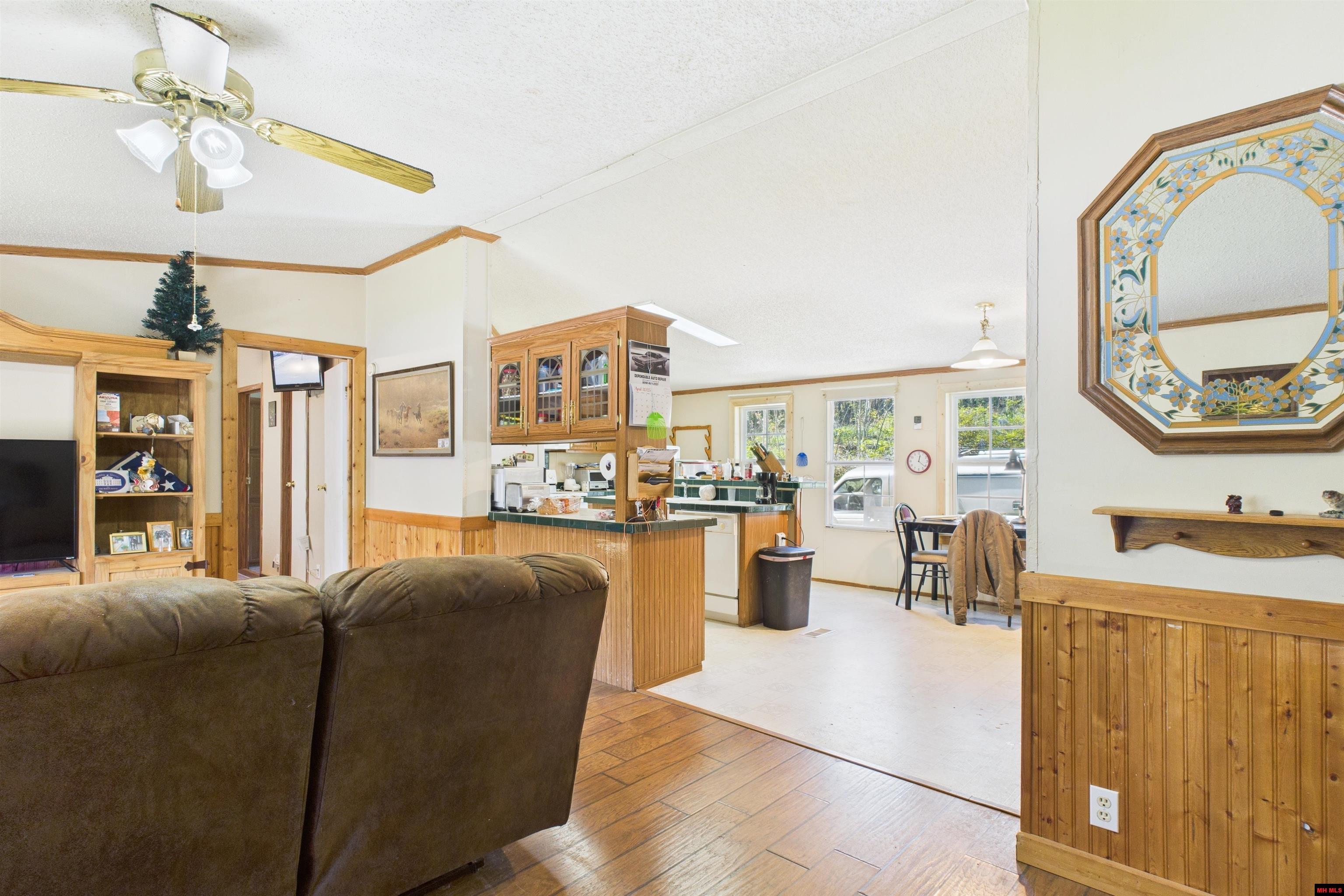 6595 Push Mountain Road