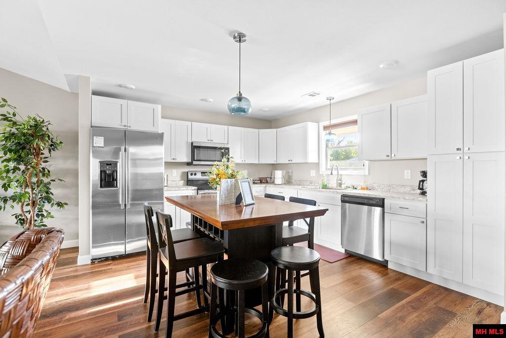 1912 A2 Central Boulevard