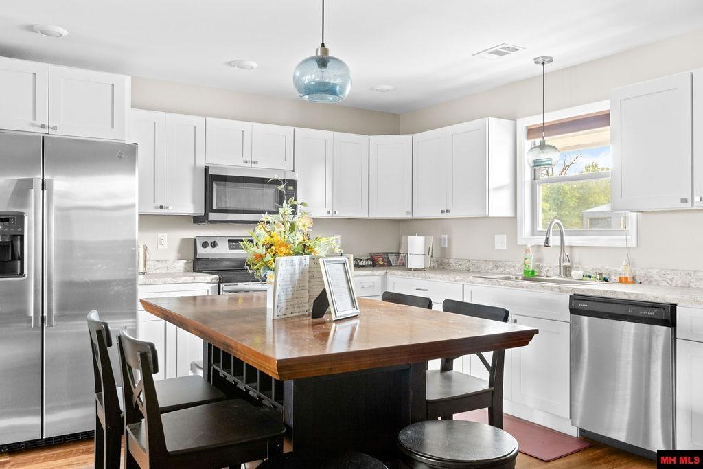 1912 A2 Central Boulevard