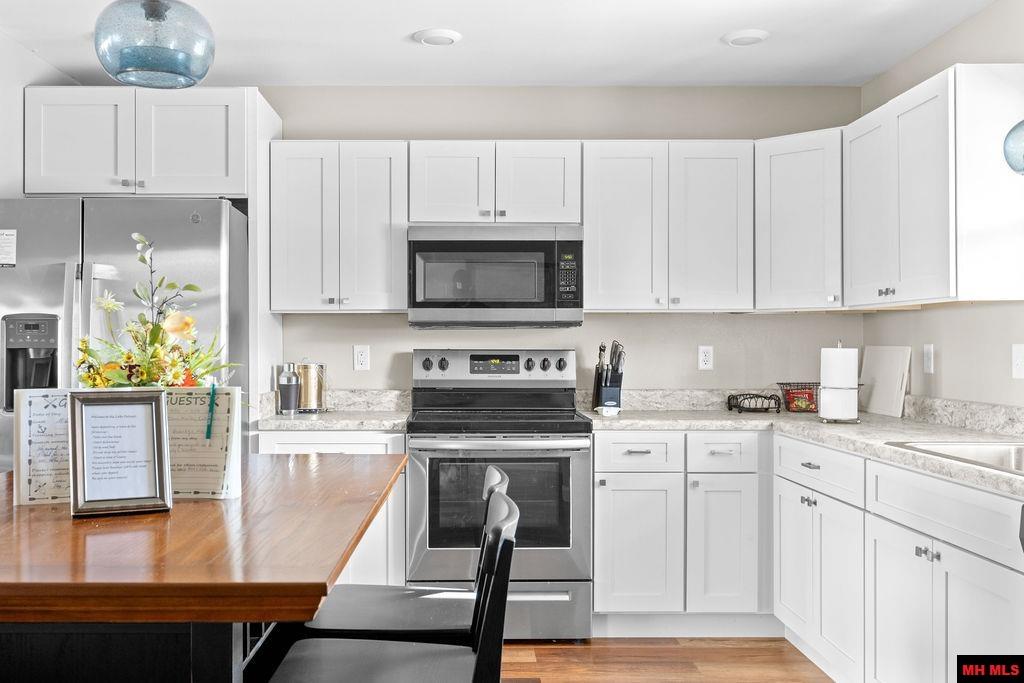 1912 A2 Central Boulevard