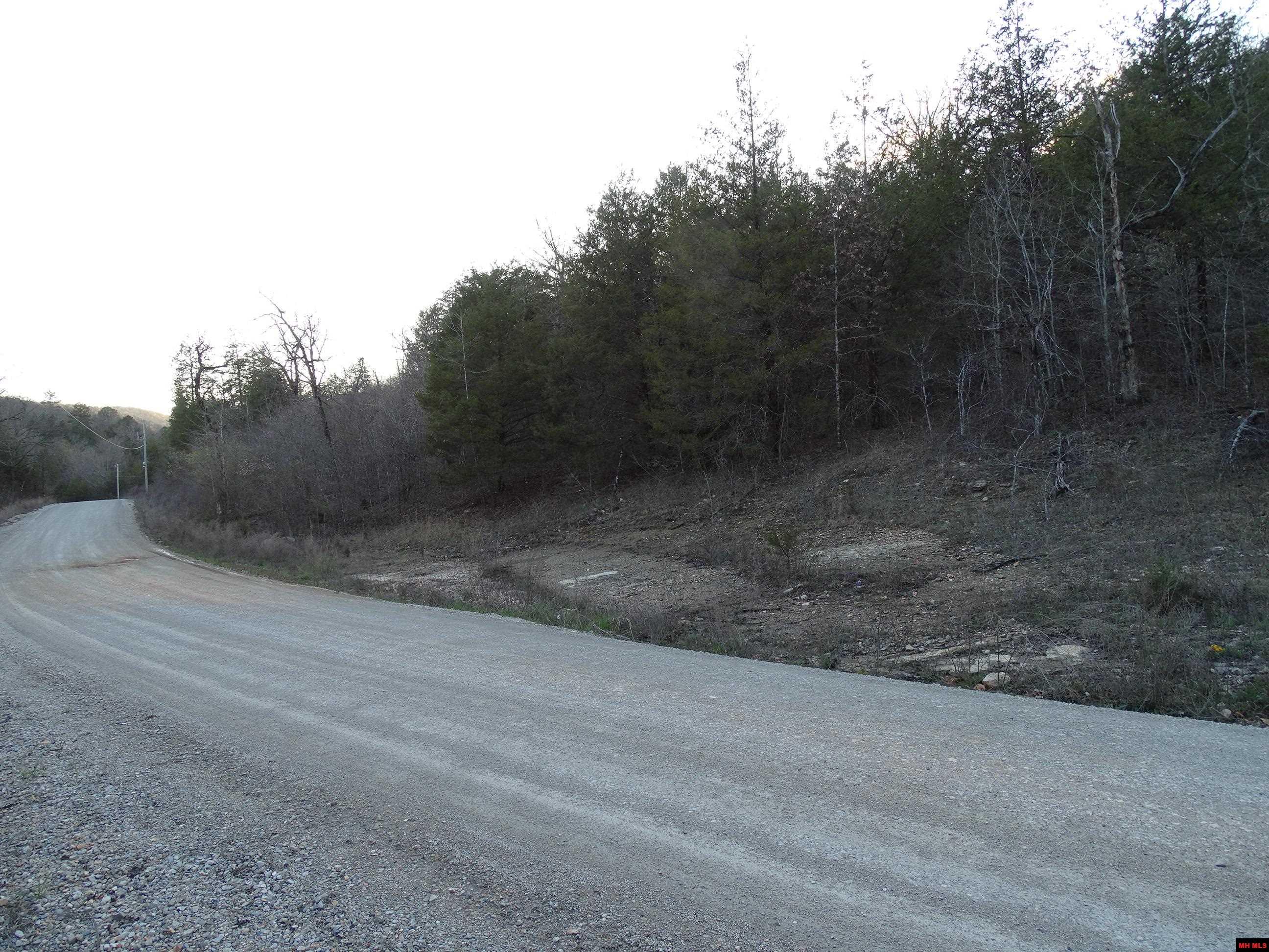 001-00379-001 Mc 6064