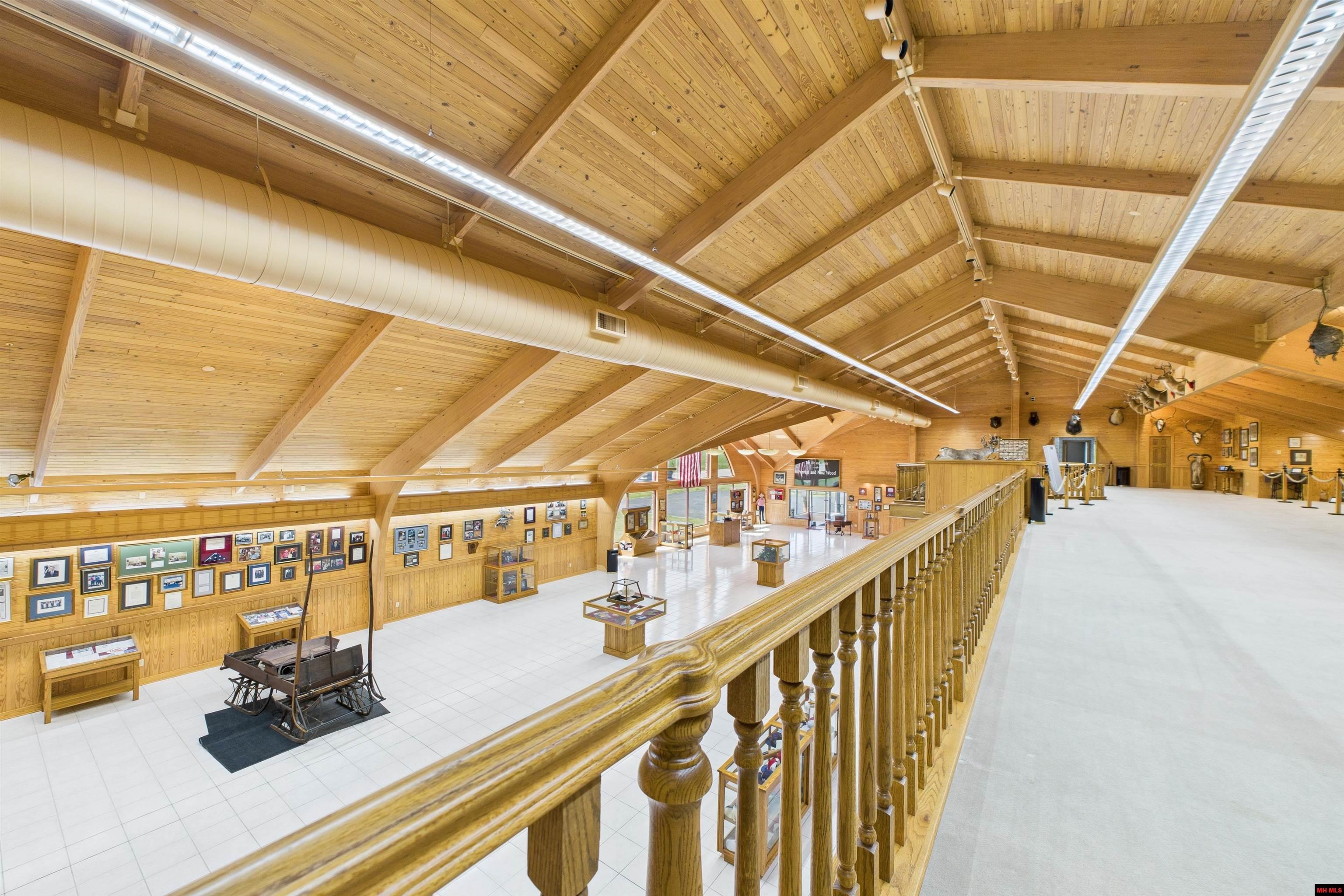 25 AIRPORT ROAD Flippin, AR