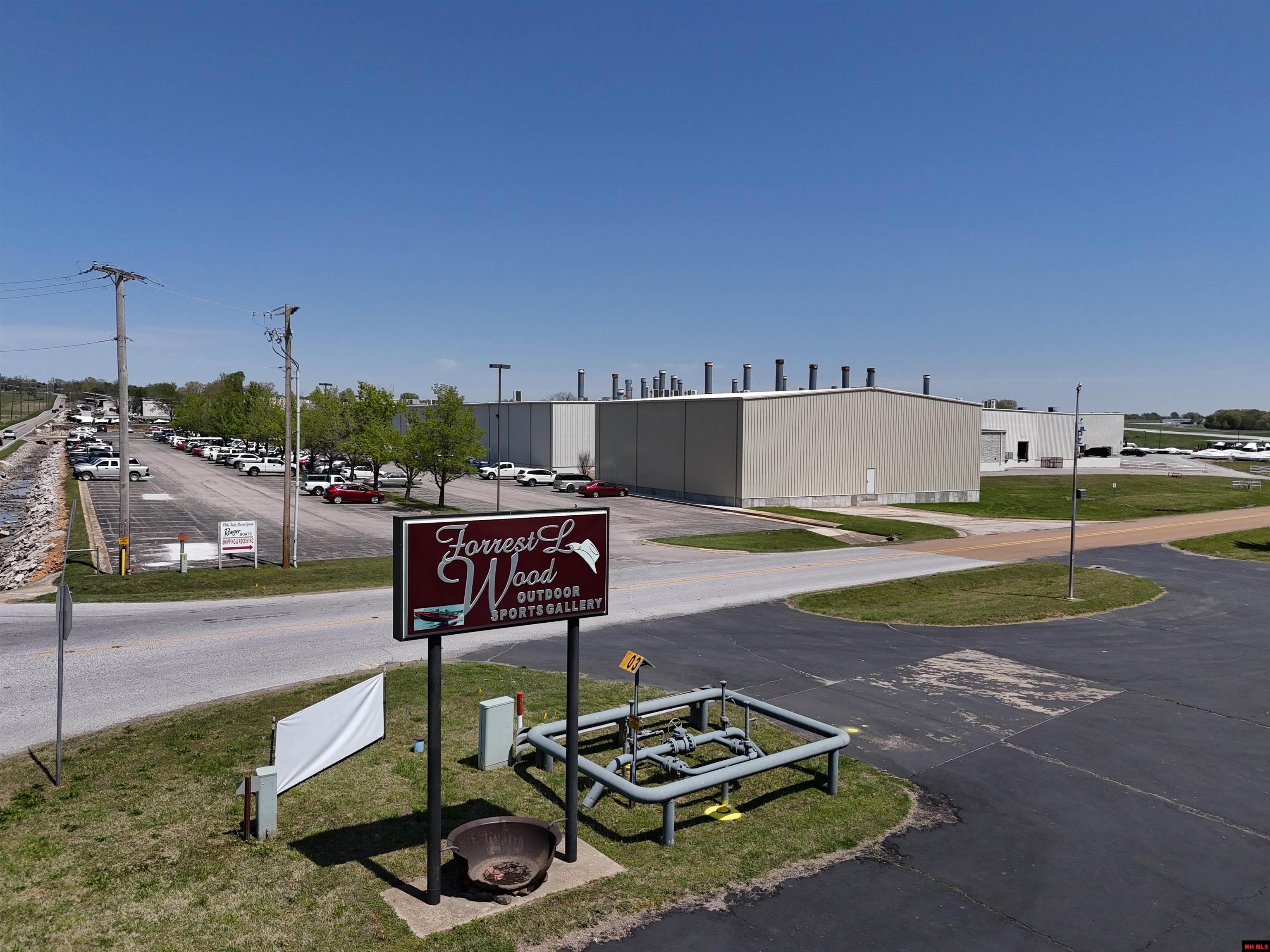 25 AIRPORT ROAD Flippin, AR