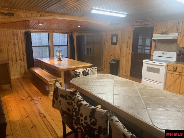 237/236 Pride & Joy Lane