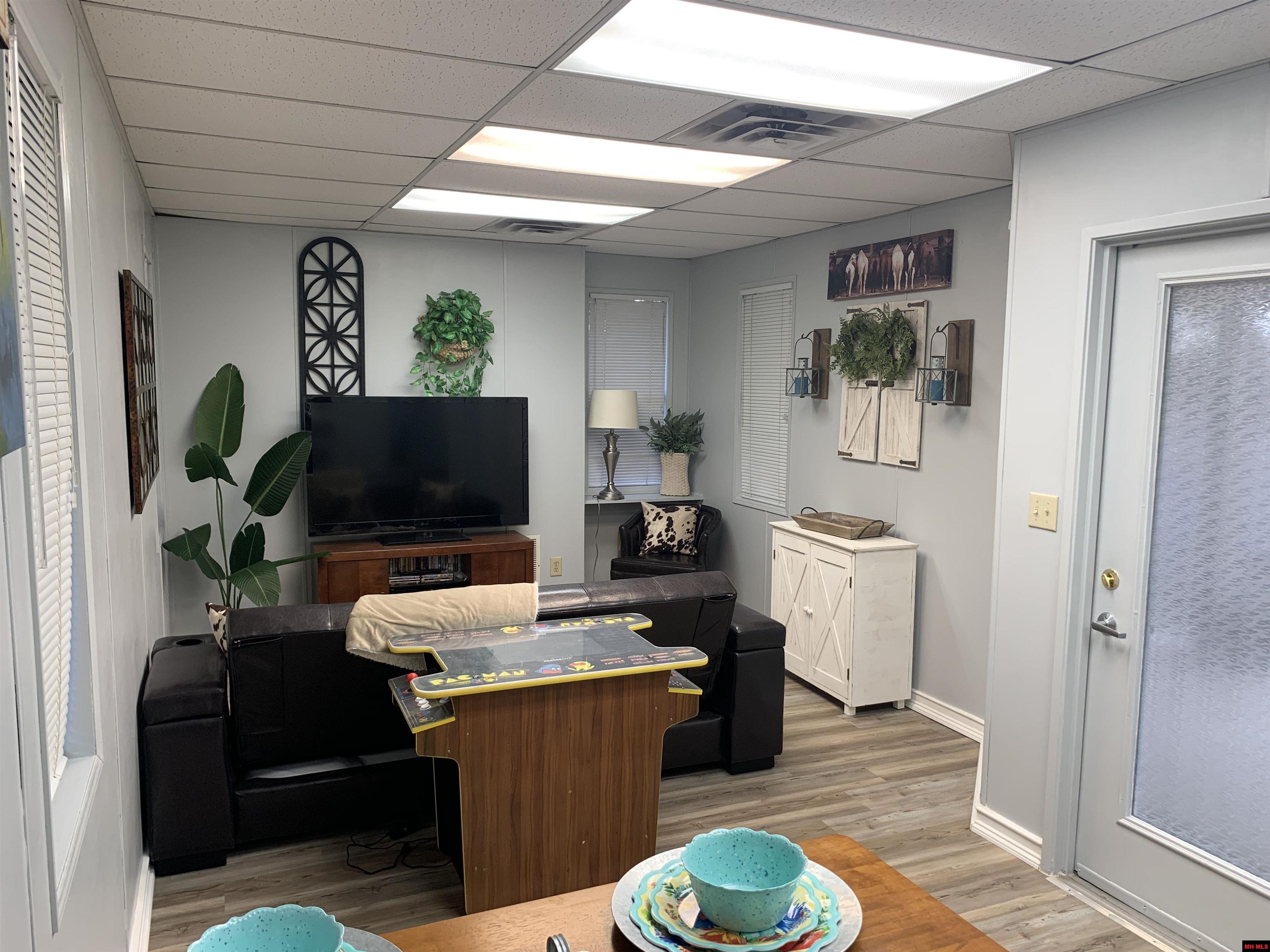 237/236 Pride & Joy Lane