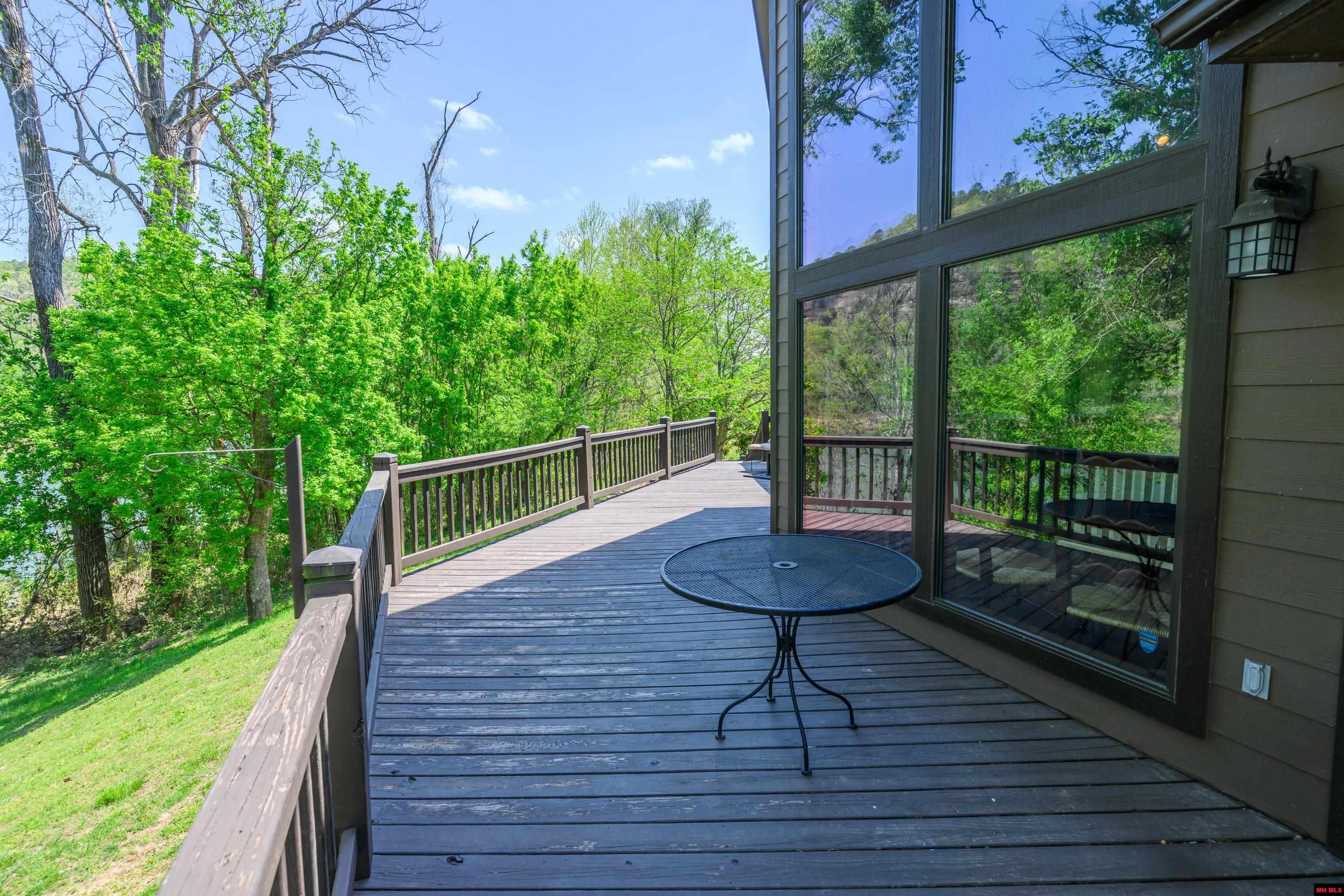 349 MCPHEARSON TERRACE Norfork, AR