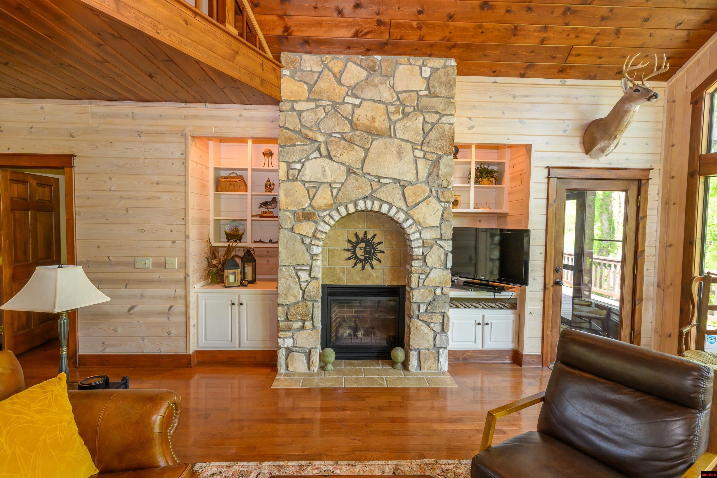 349 MCPHEARSON TERRACE Norfork, AR