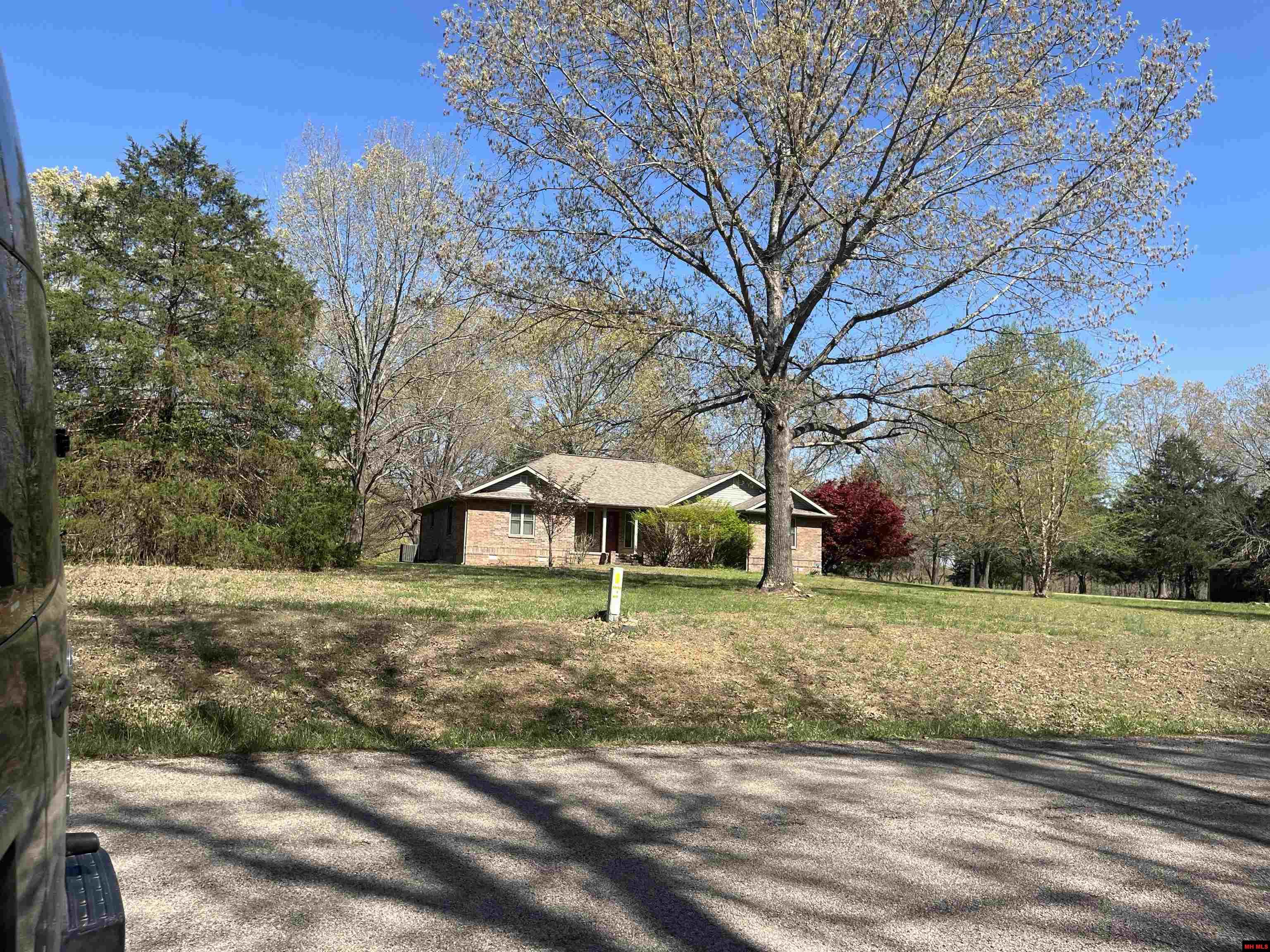 Lot 25 Lakepointe Drive