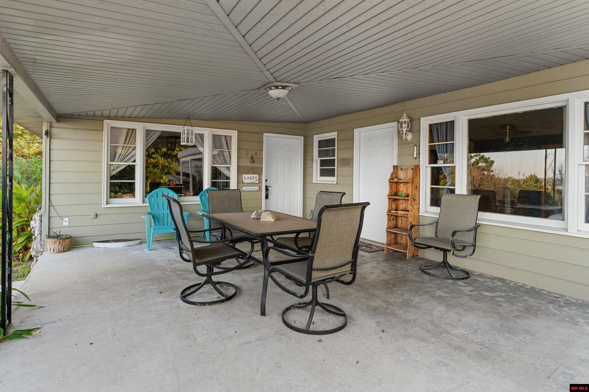 304 Browns Beach Road