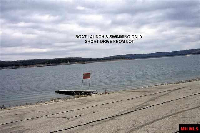 760 25327 000 Springflower Street