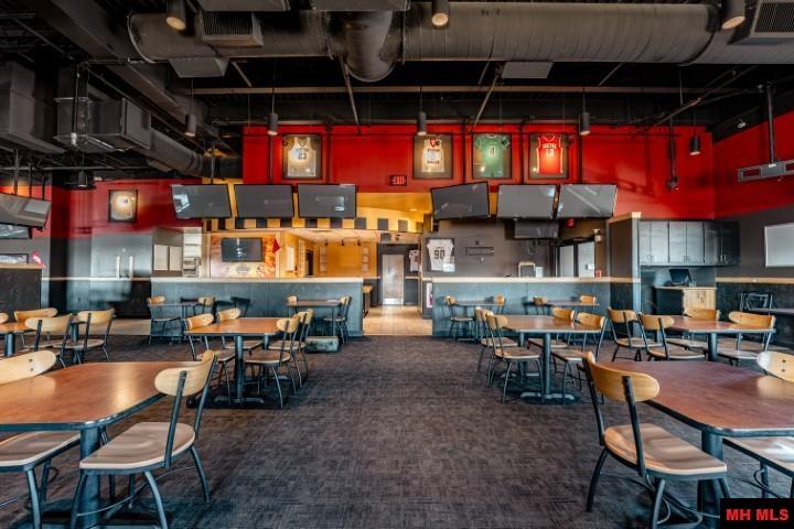 1195 HOMETOWN COMMONS Mountain Home, AR