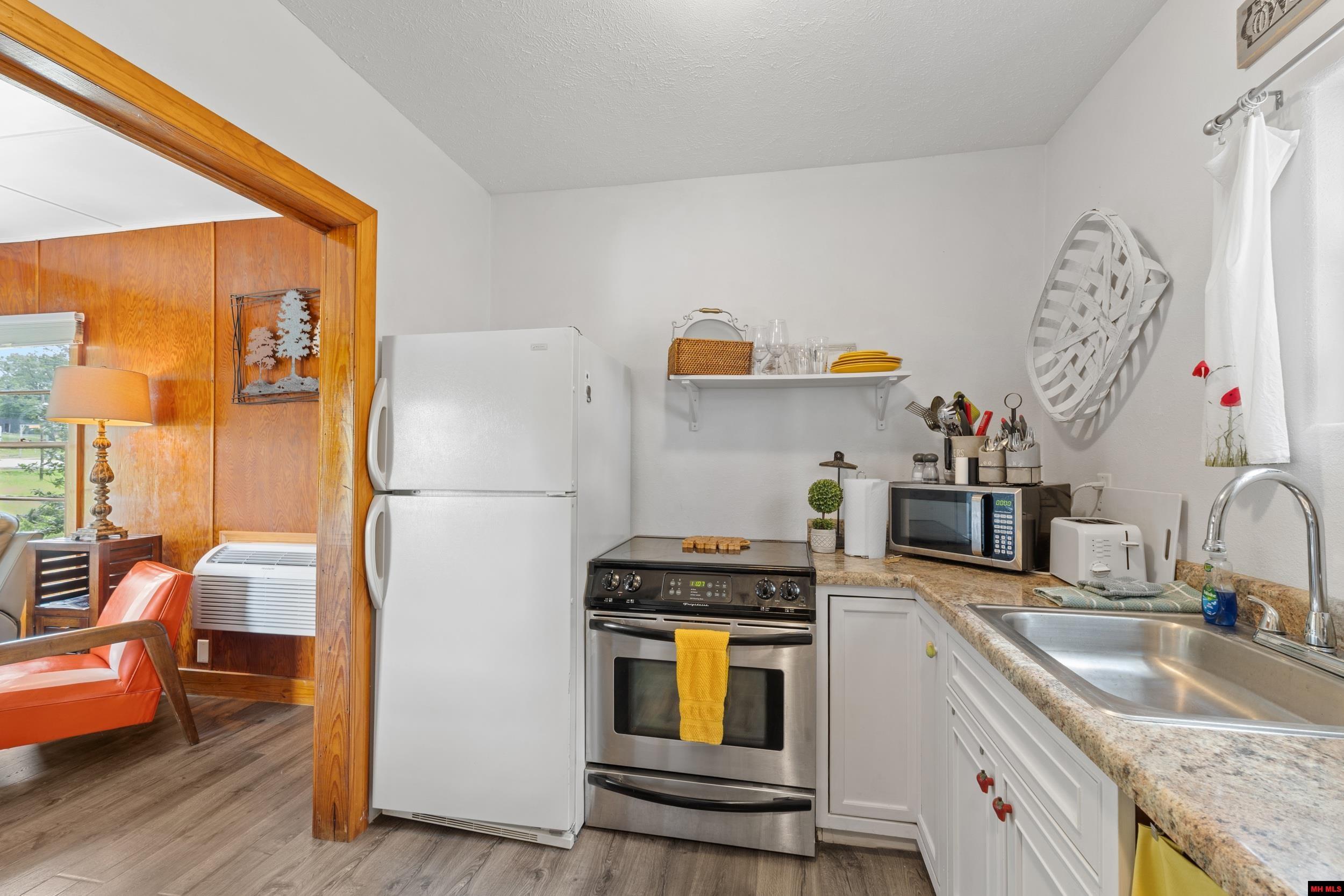 10897 HWY 5 SOUTH Salesville, AR