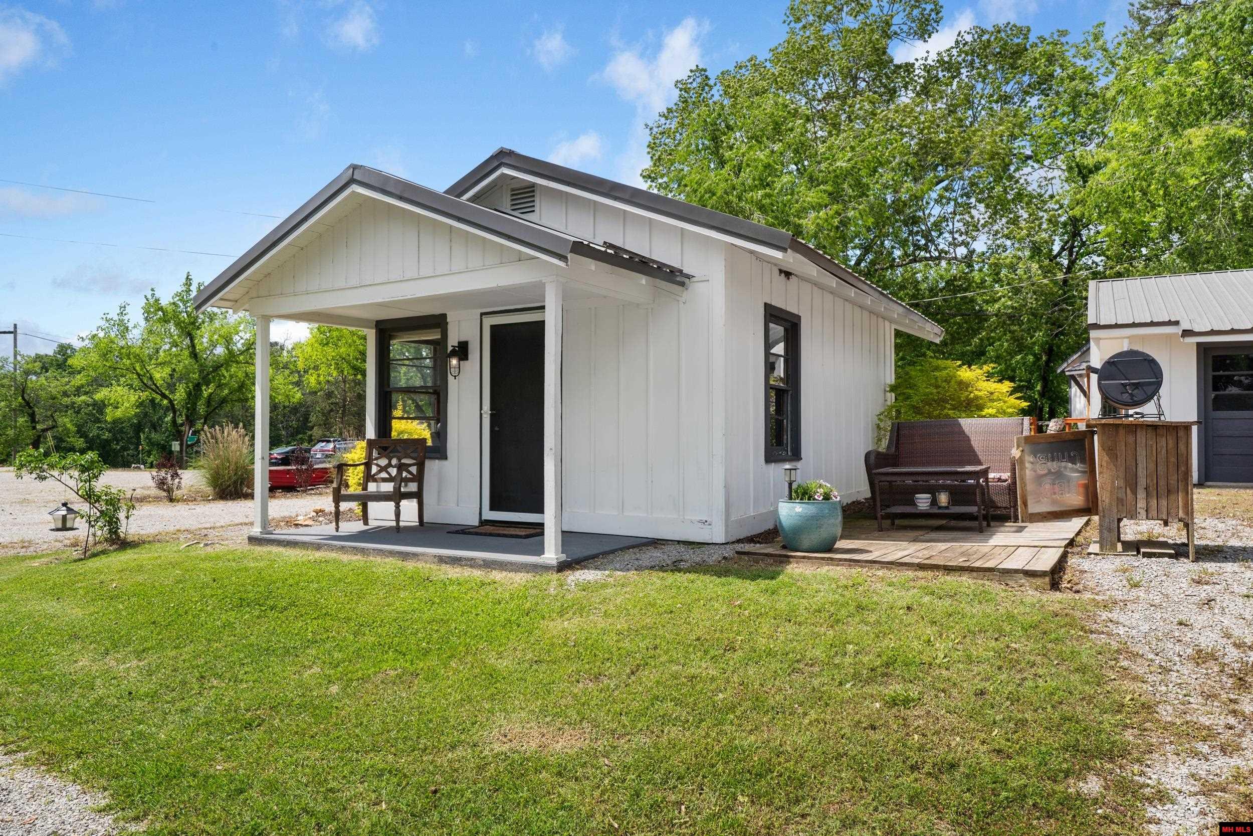 10897 HWY 5 SOUTH Salesville, AR