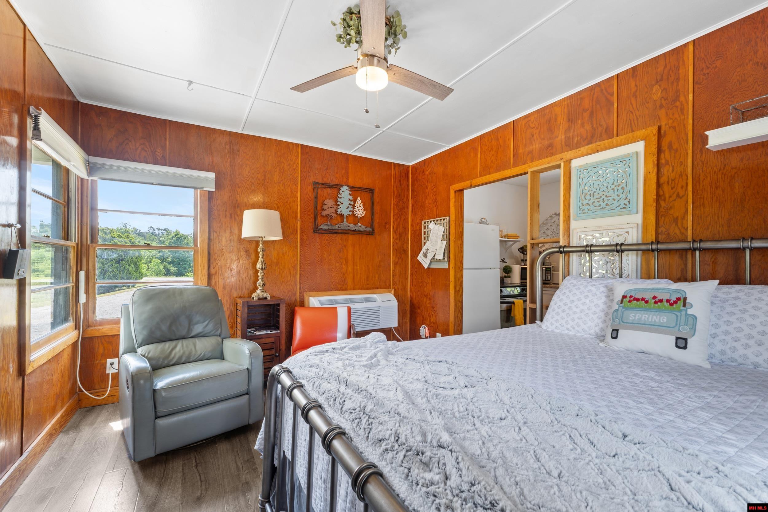 10897 HWY 5 SOUTH Salesville, AR