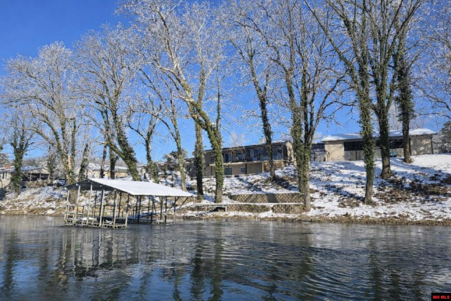 656 Valley Airport Drive