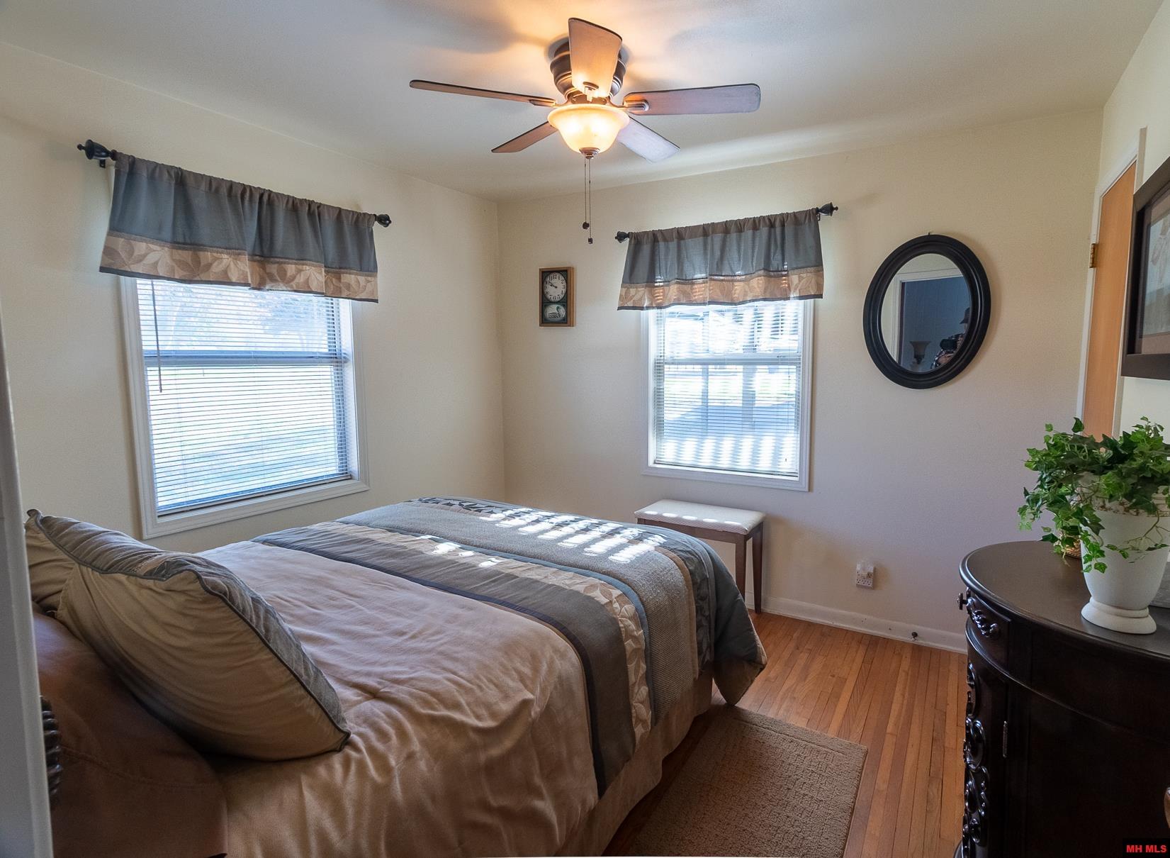 656 Valley Airport Drive