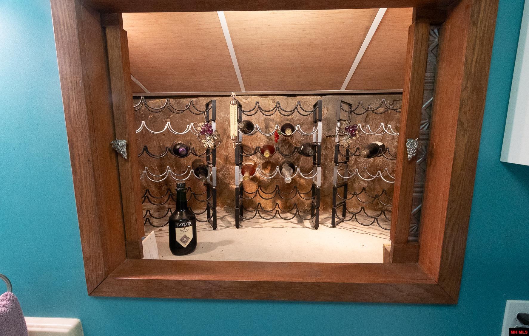 656 Valley Airport Drive