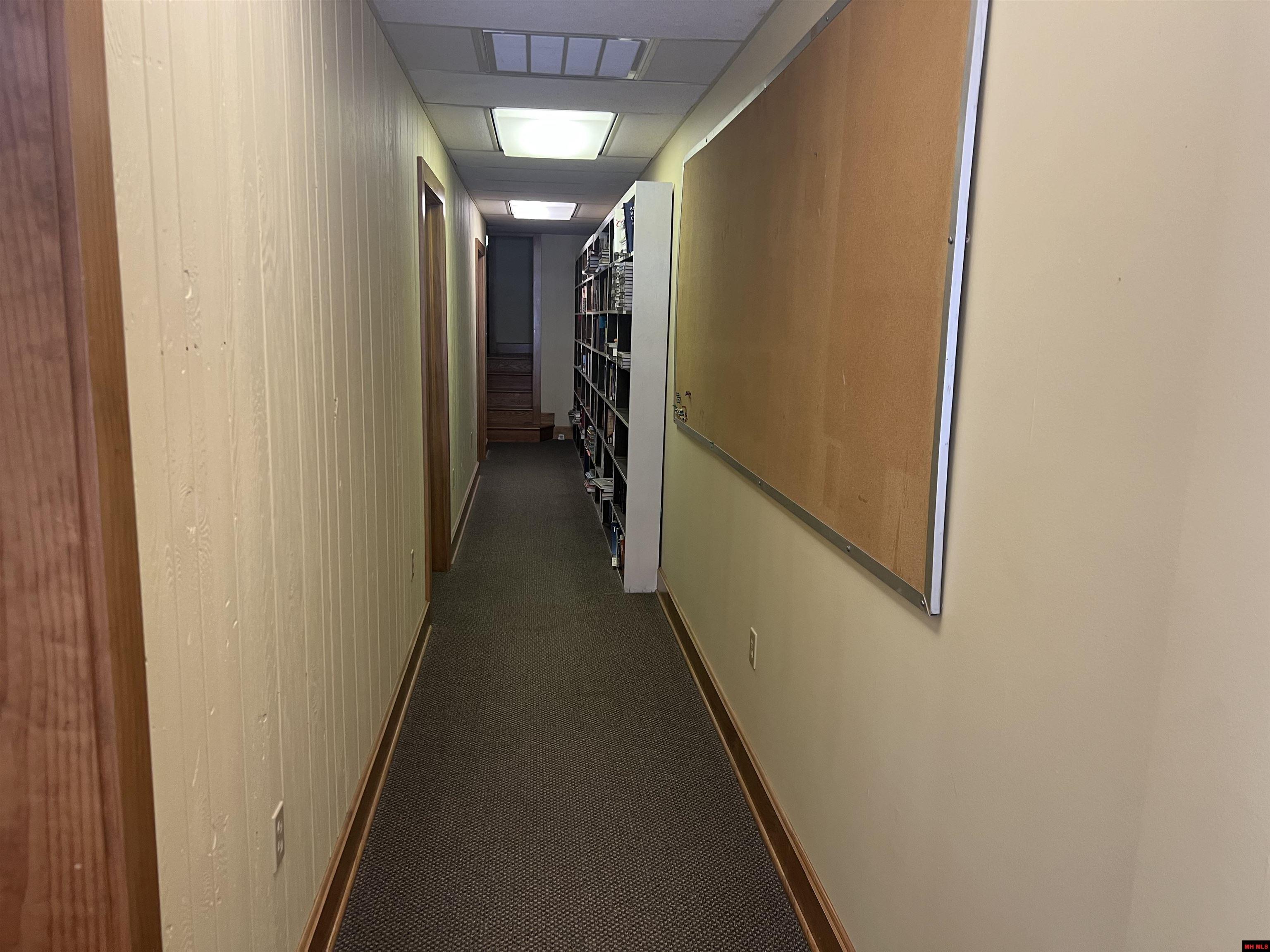 207 & 211 E Old Main Street