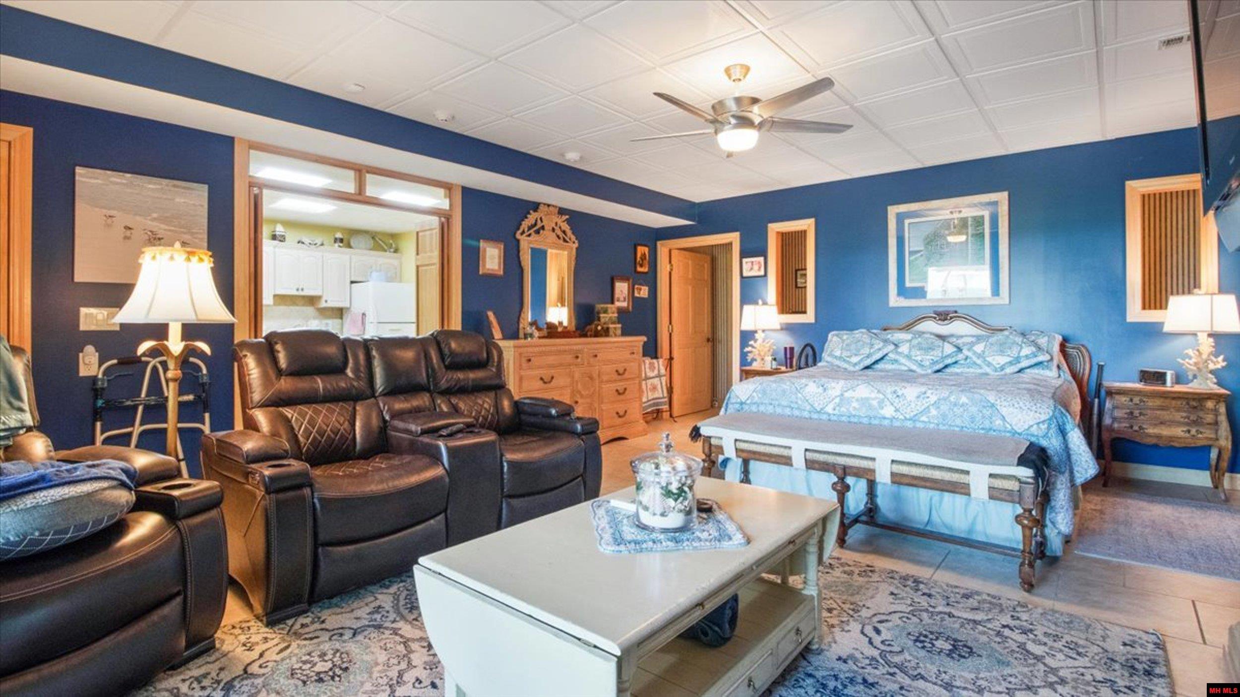 85 MC 142 Oakland, AR 72661