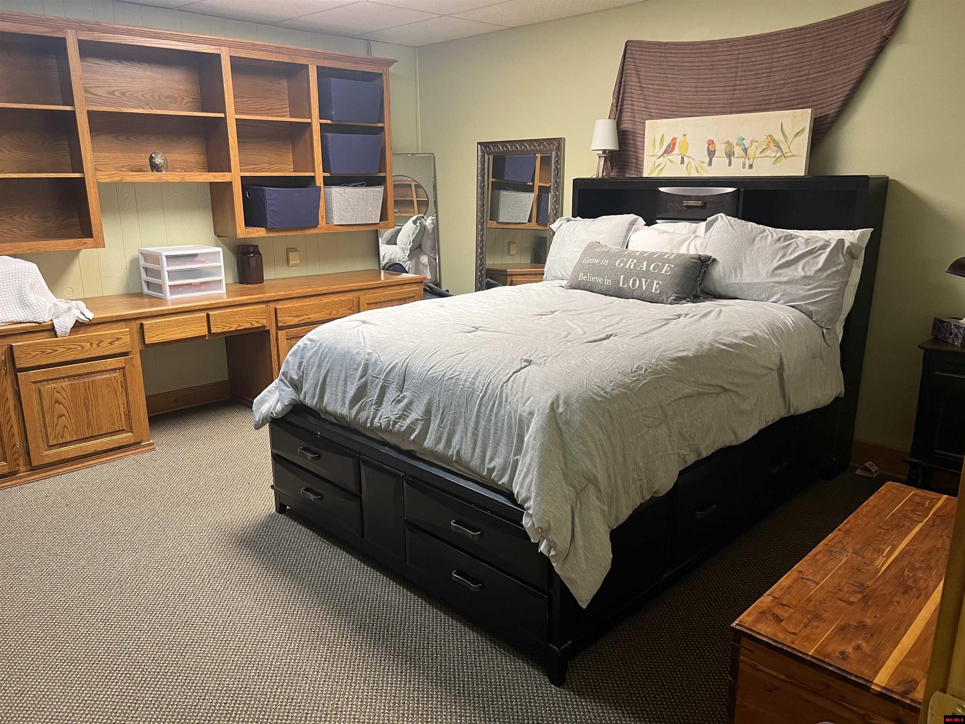 207 & 211 Old Main Street