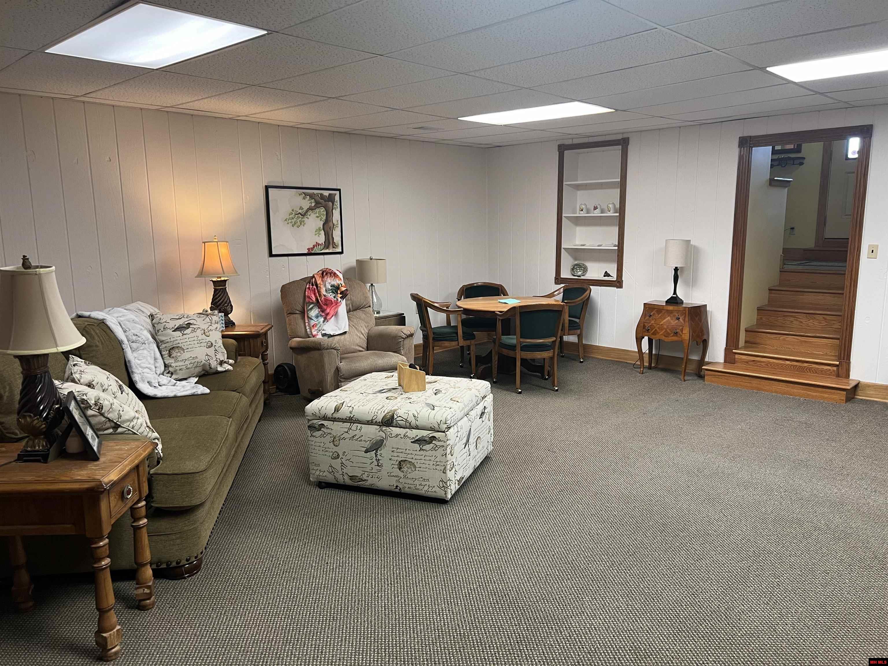 207 & 211 Old Main Street