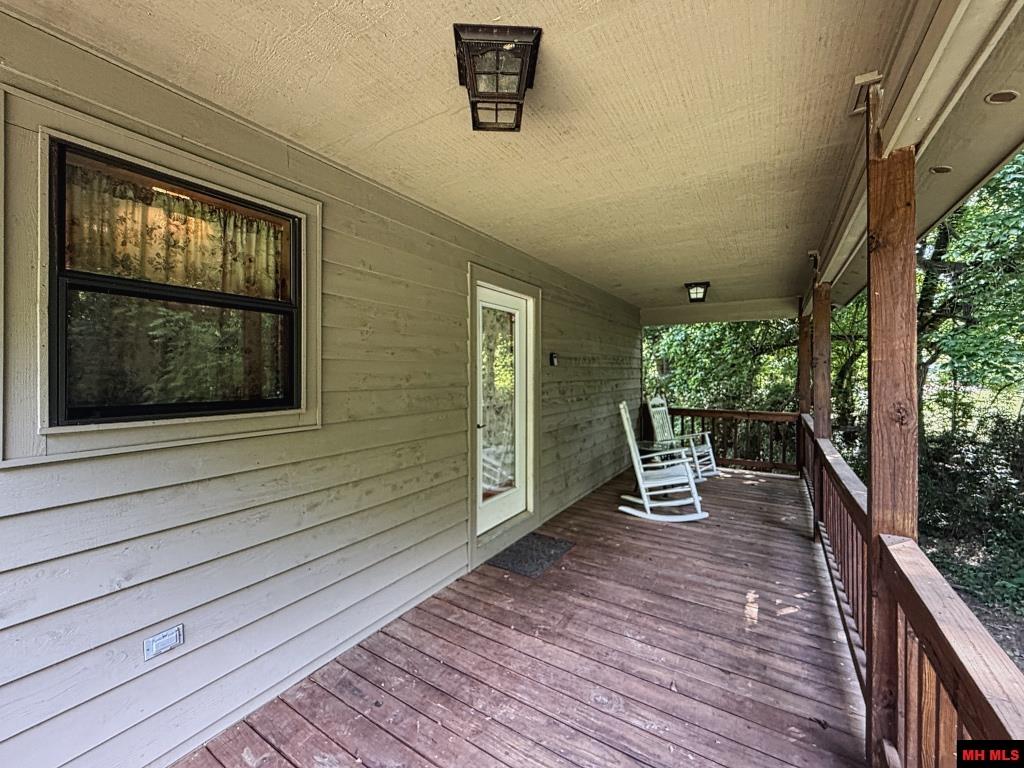 1 Mullett's Landing Road