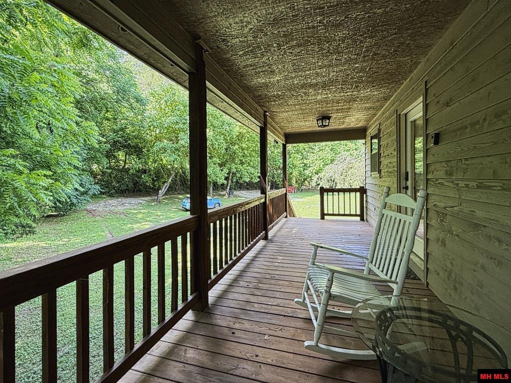 1 Mullett's Landing Road