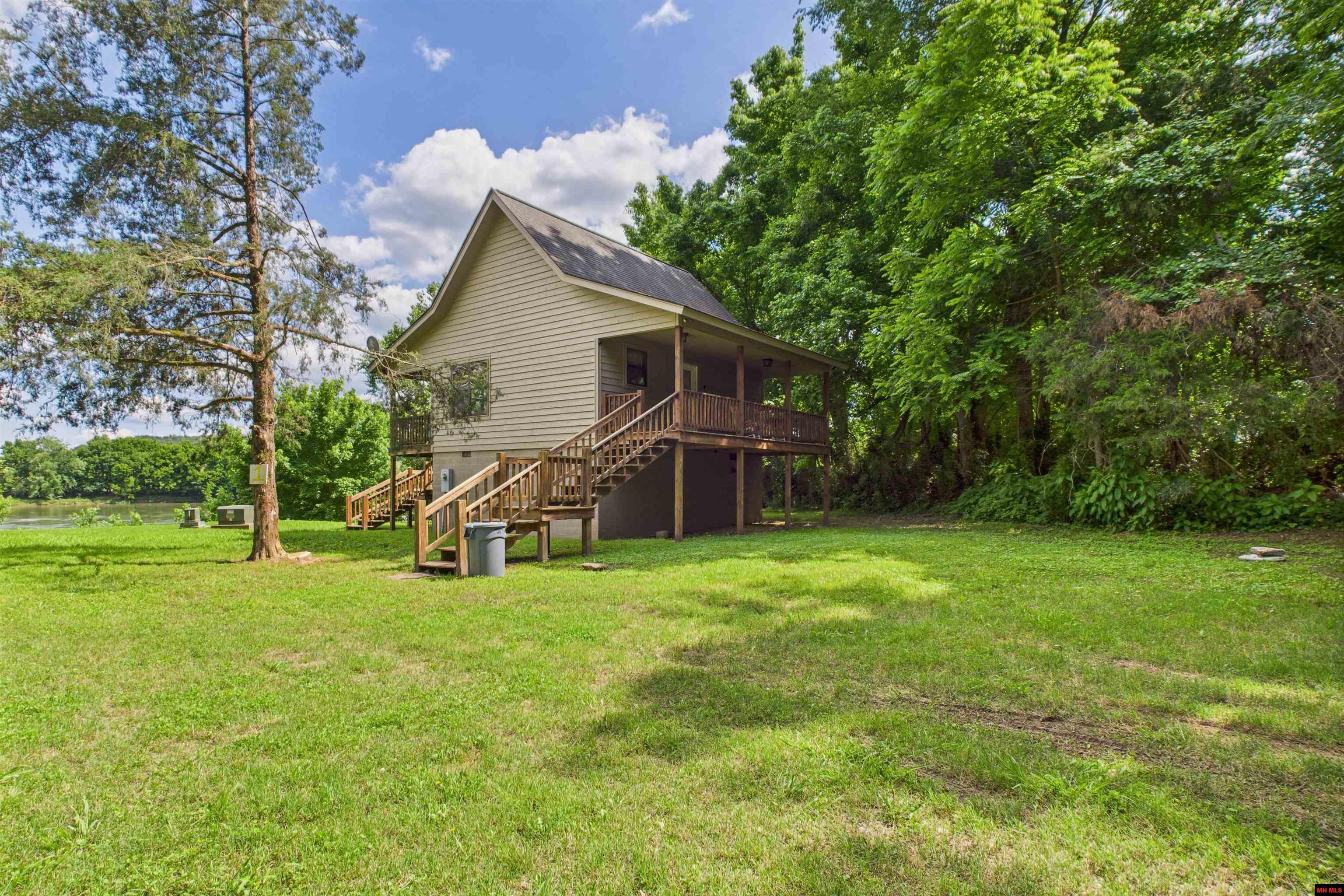 1 Mullett's Landing Road