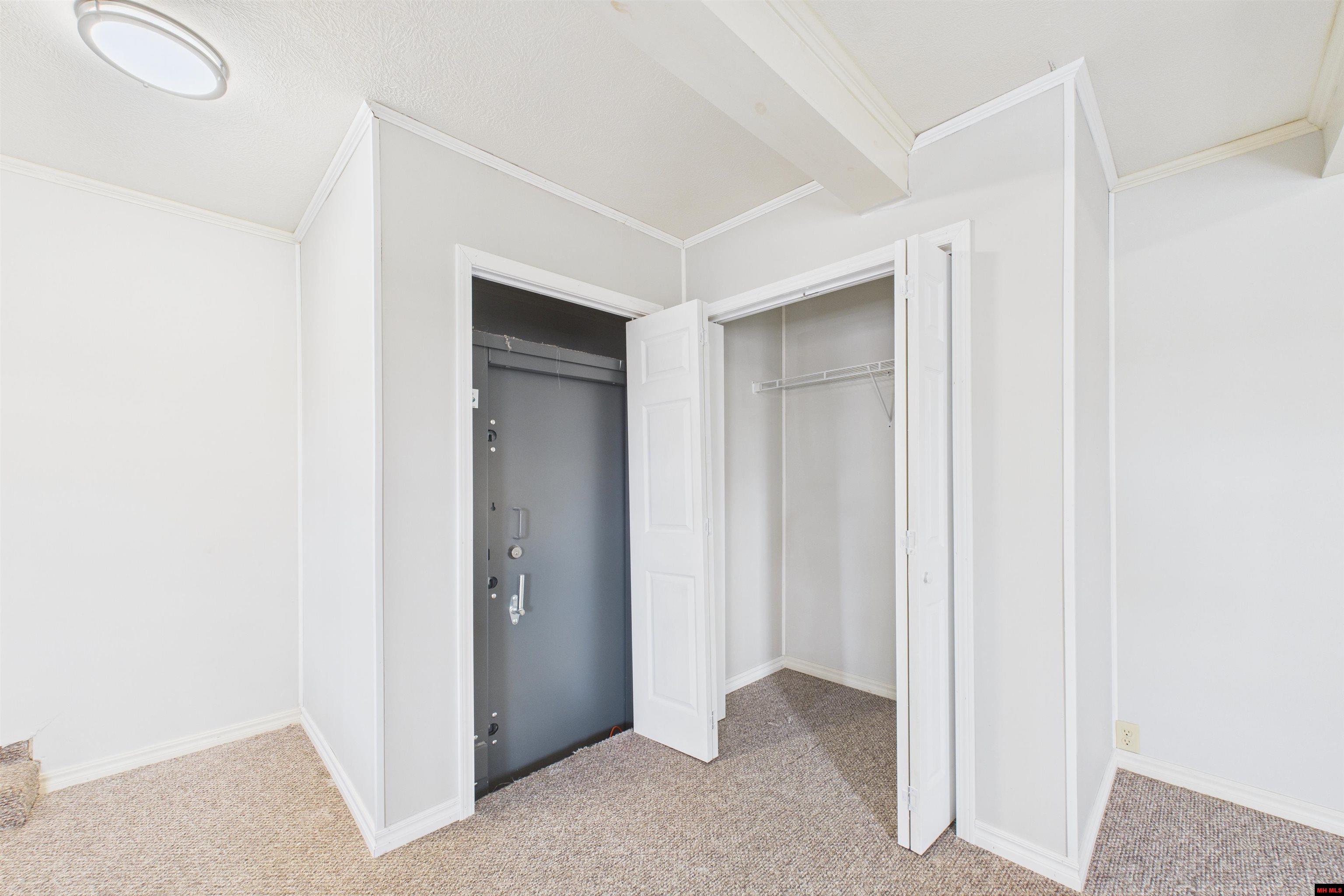 611 N College Street