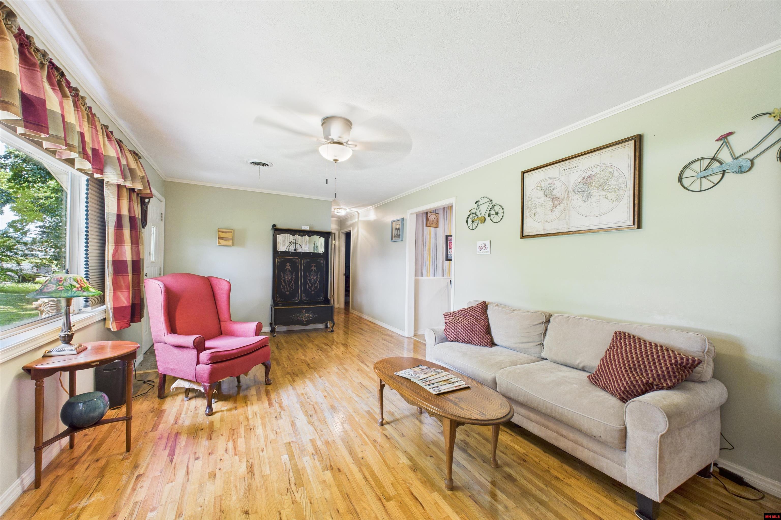 611 N College Street